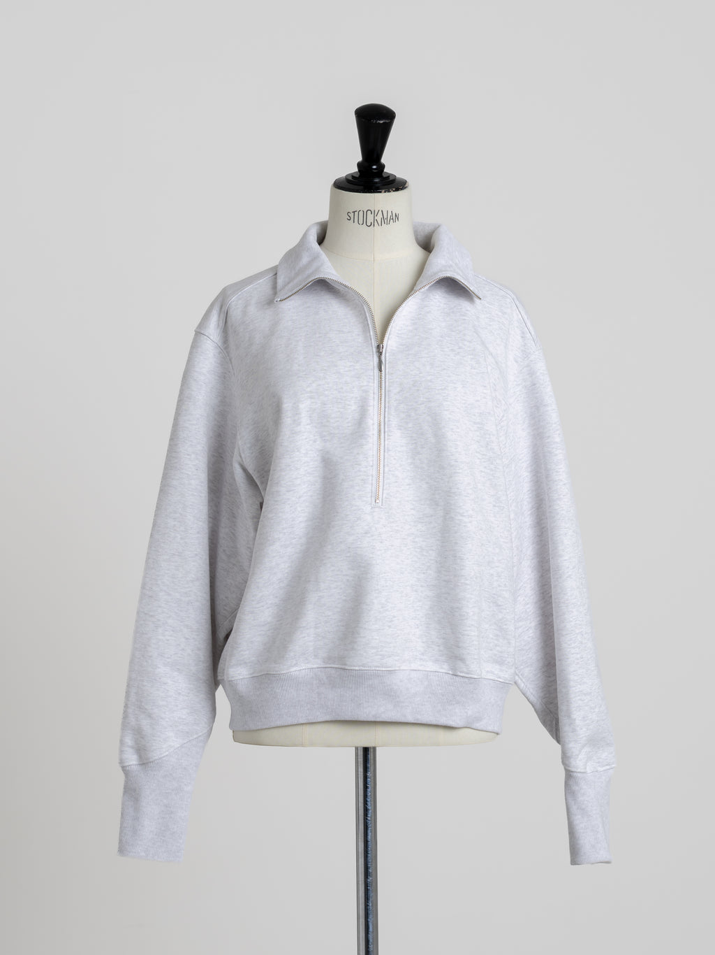 【PRE ORDER】HALF ZIP SWEAT