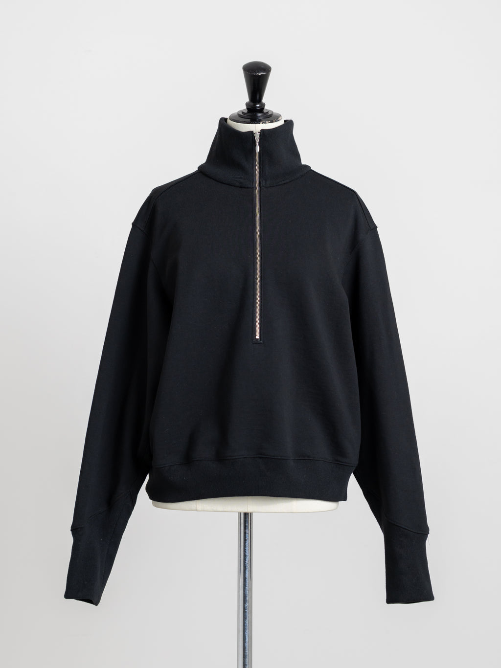 【PRE ORDER】HALF ZIP SWEAT