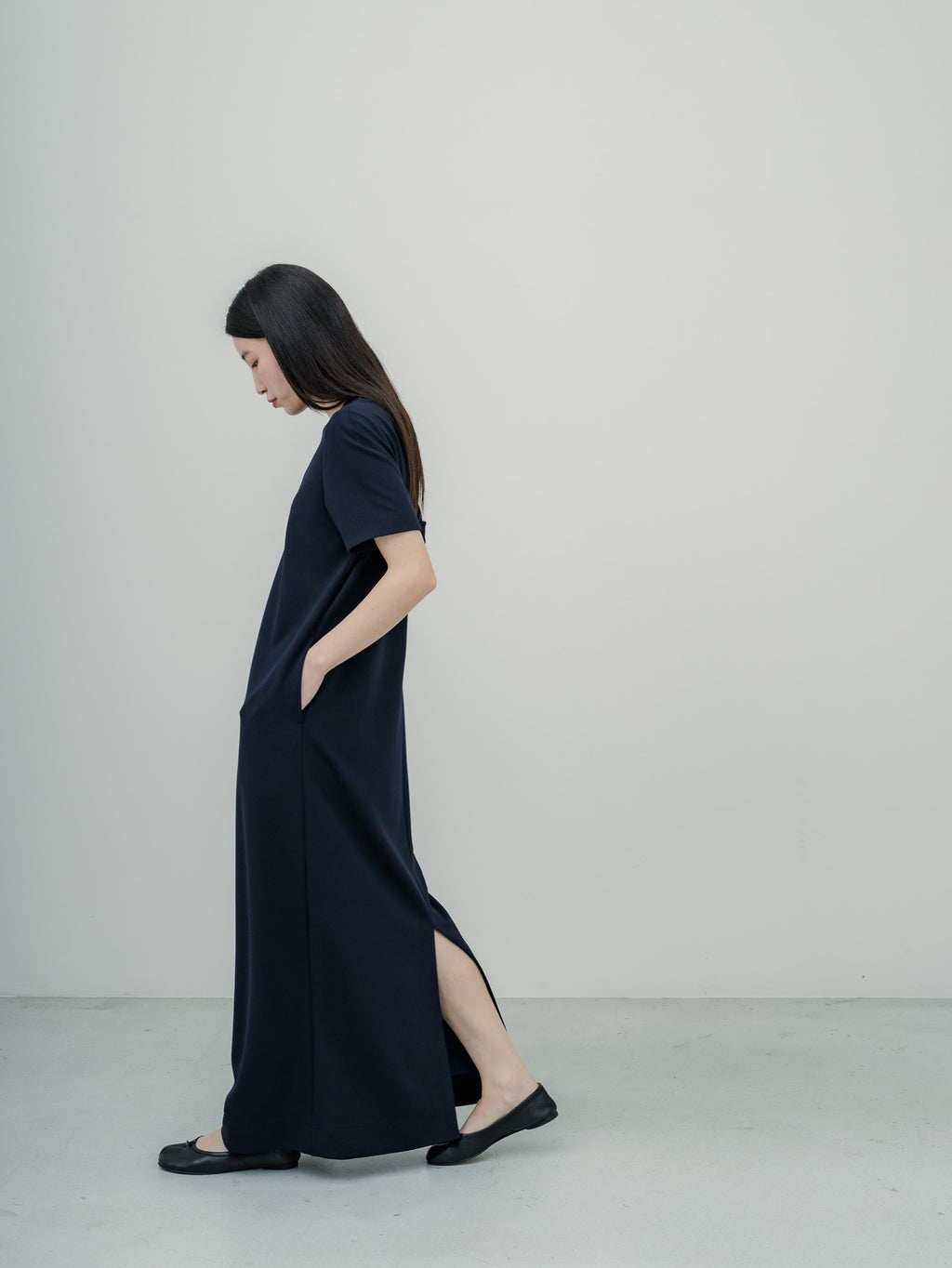 【PRE ORDER】SILKY TECH DRESS/Navy