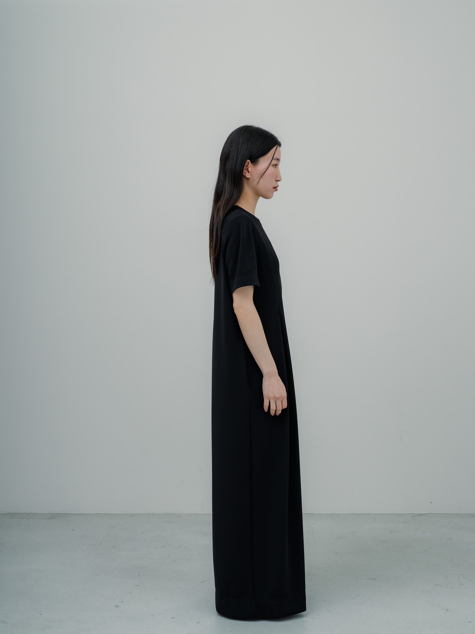 【PRE ORDER】SILKY TECH DRESS/Black