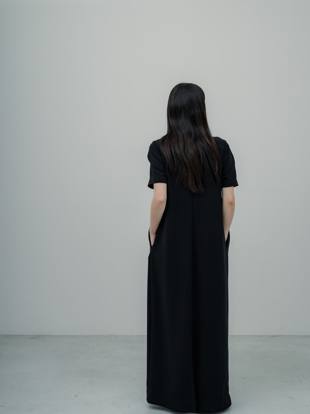 【PRE ORDER】SILKY TECH DRESS/Black