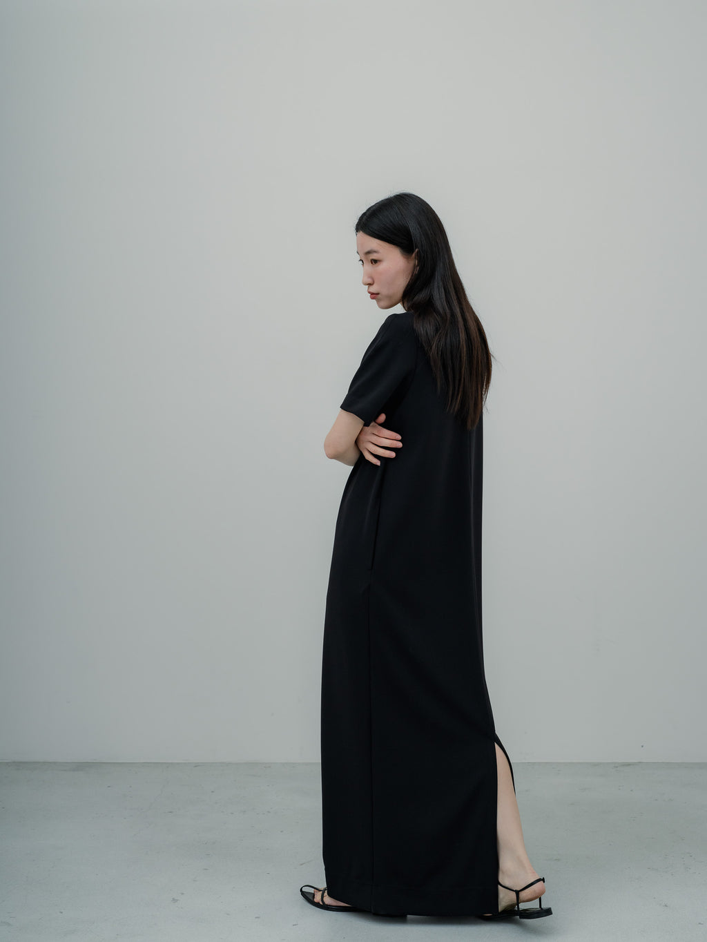 【PRE ORDER】SILKY TECH DRESS/Black