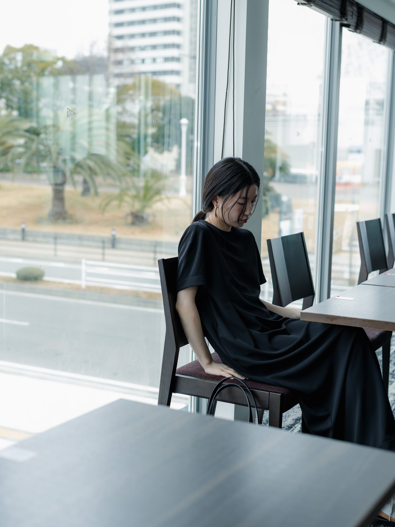 【PRE ORDER】SILKY TECH DRESS/Black