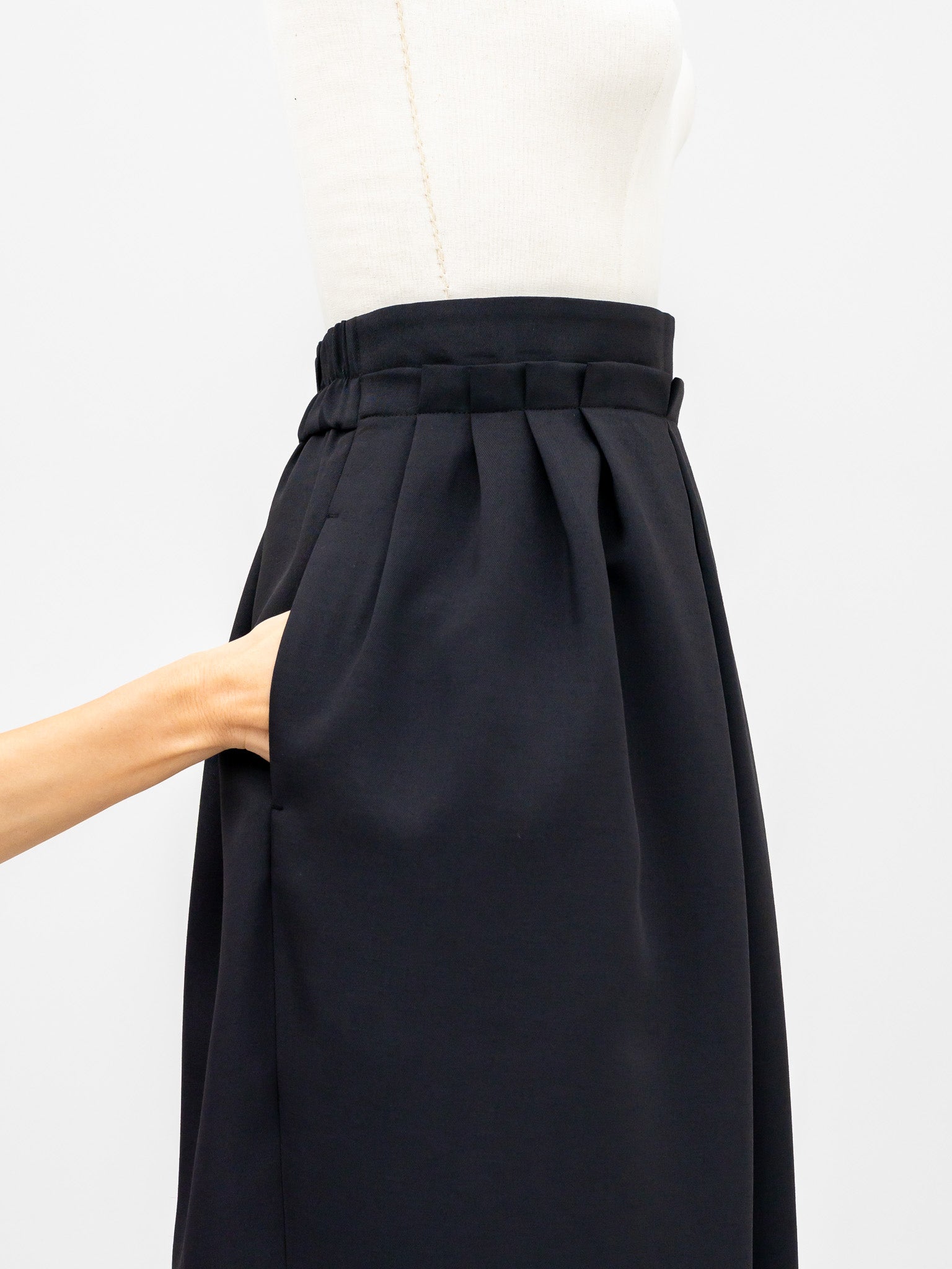 【PRE ORDER】EASY DRAPE SKIRT/Black