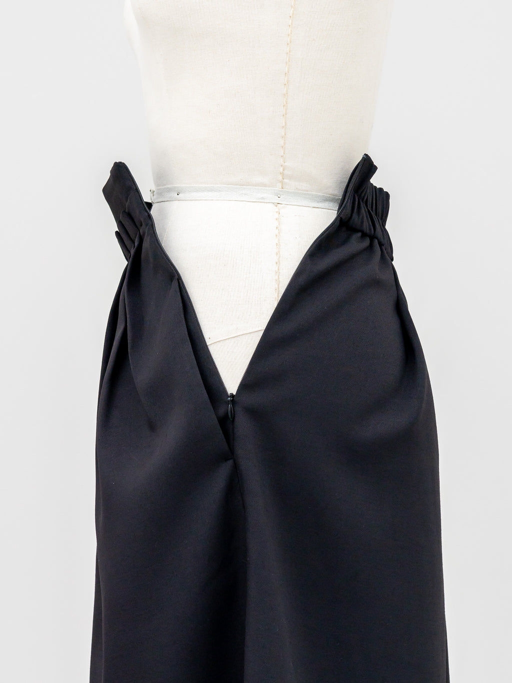【PRE ORDER】EASY DRAPE SKIRT/Black