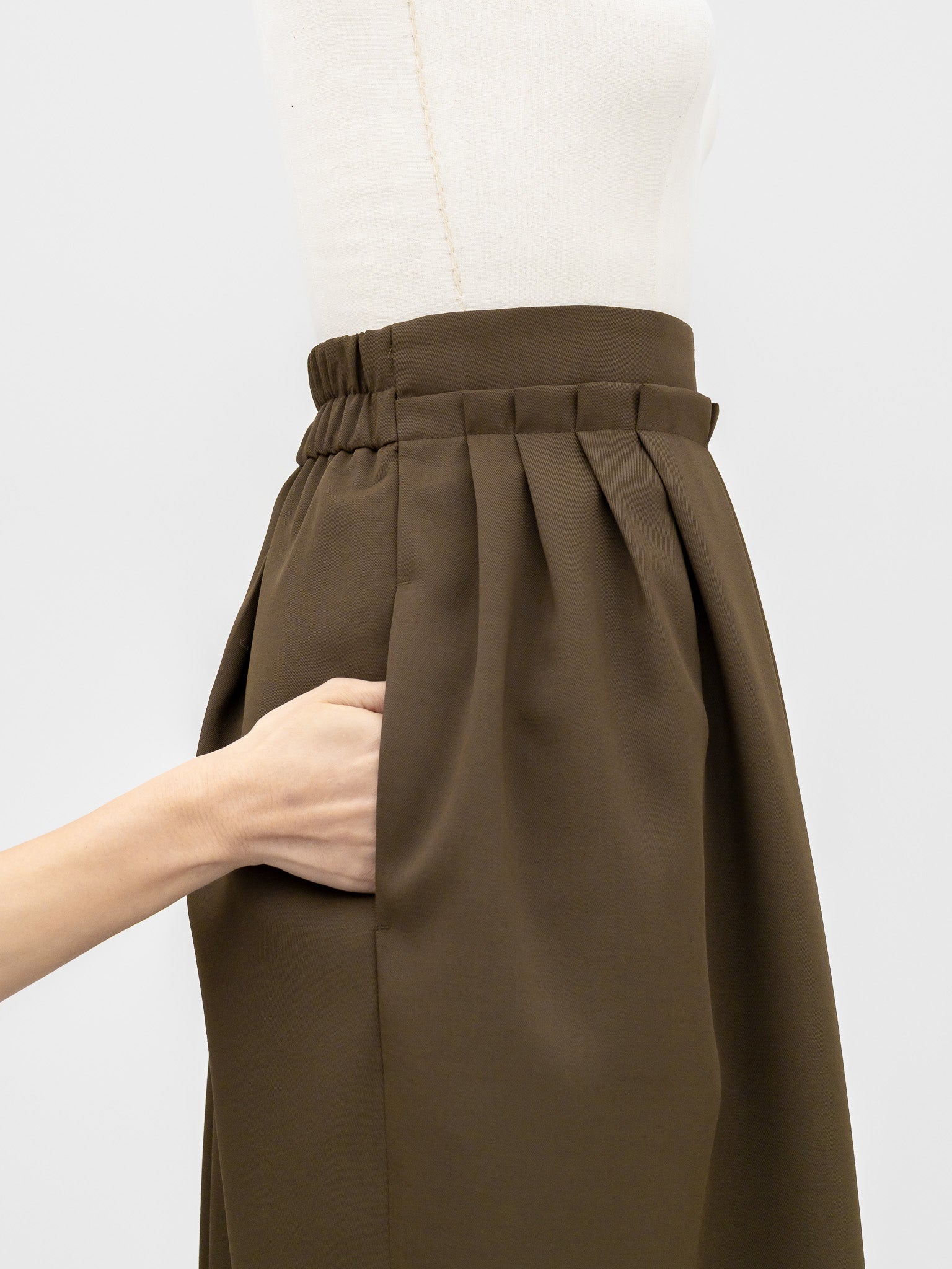 【PRE ORDER】EASY DRAPE SKIRT/Olive
