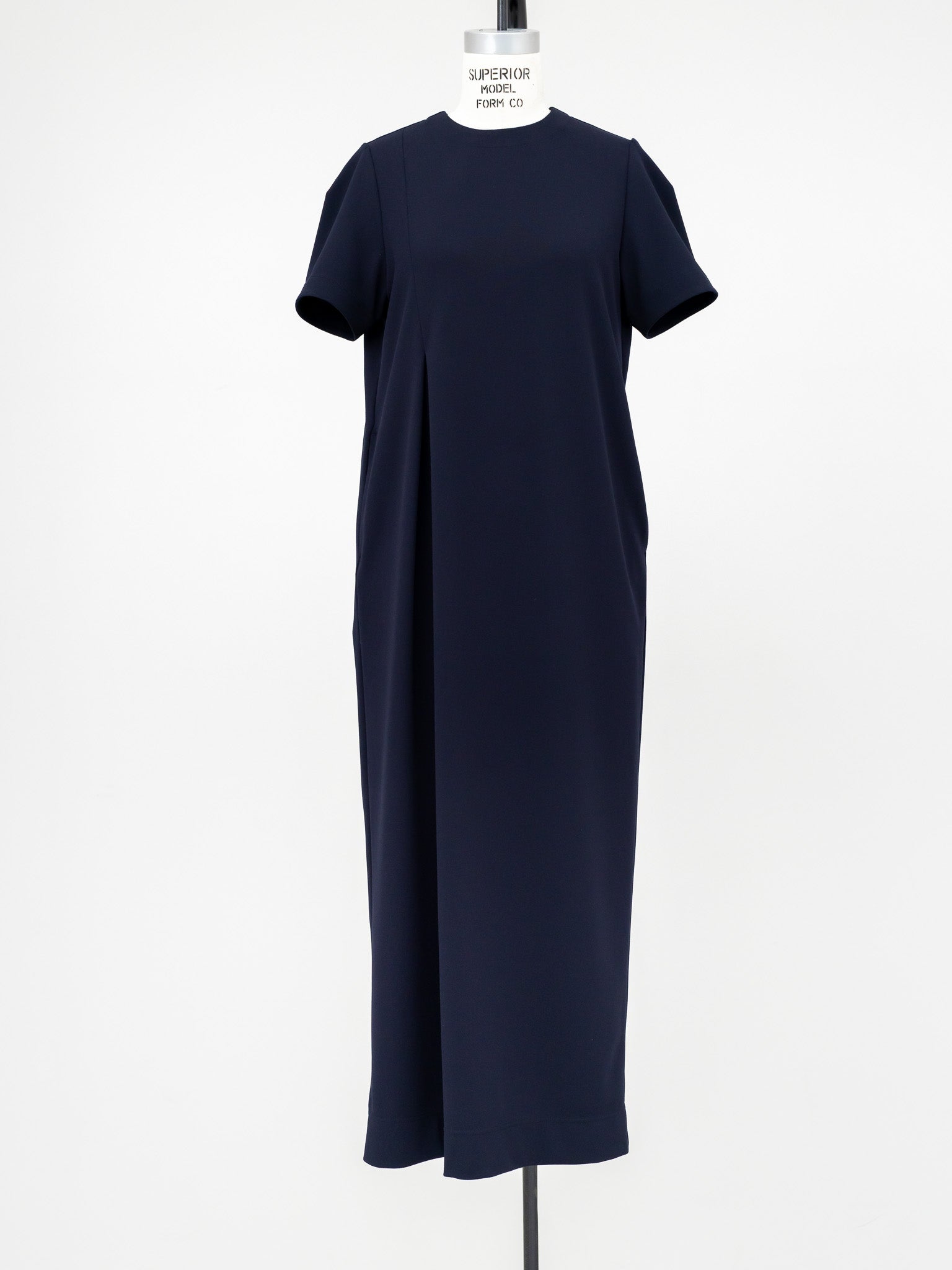 【PRE ORDER】SILKY TECH DRESS/Navy