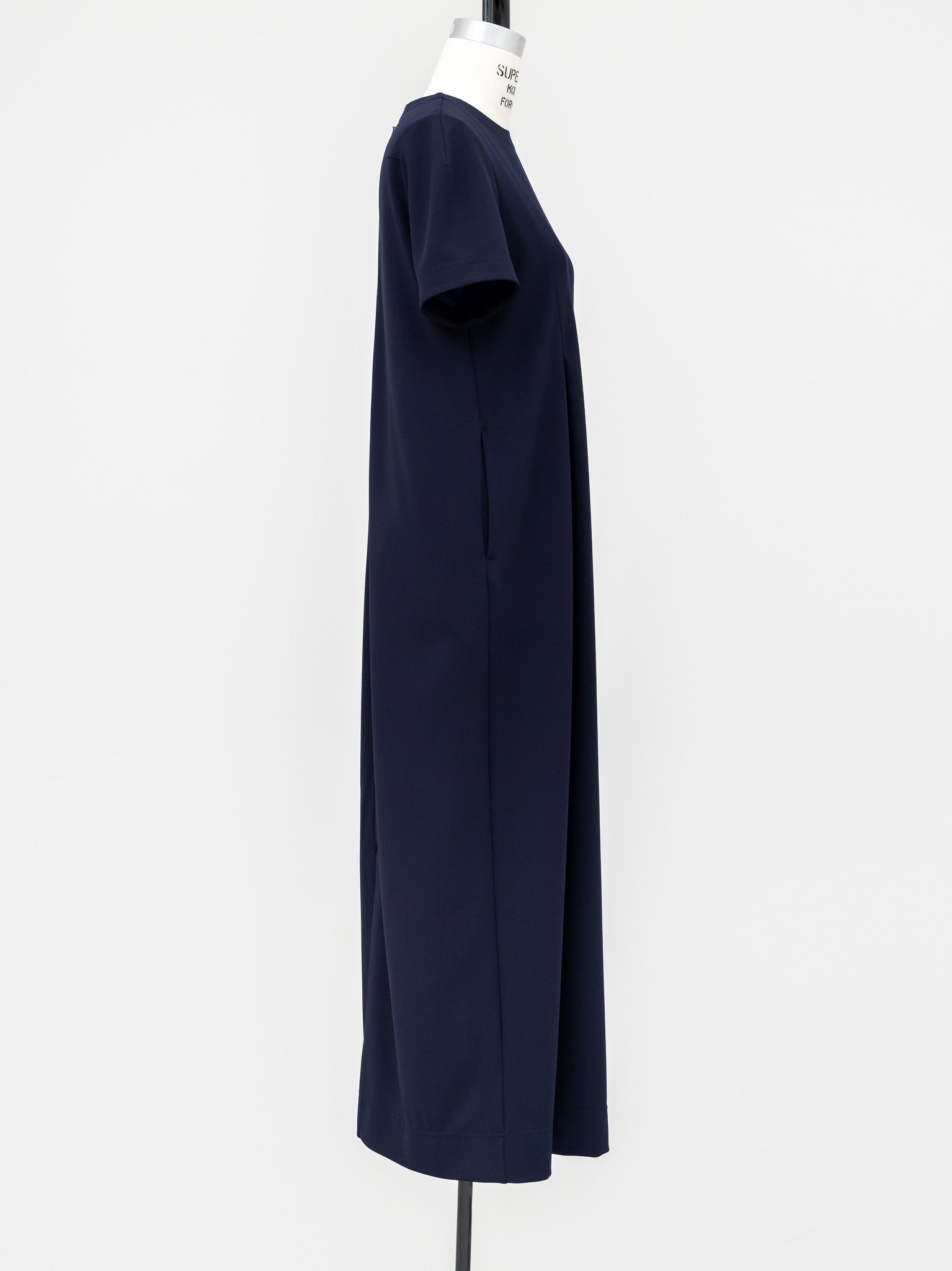 【PRE ORDER】SILKY TECH DRESS/Navy