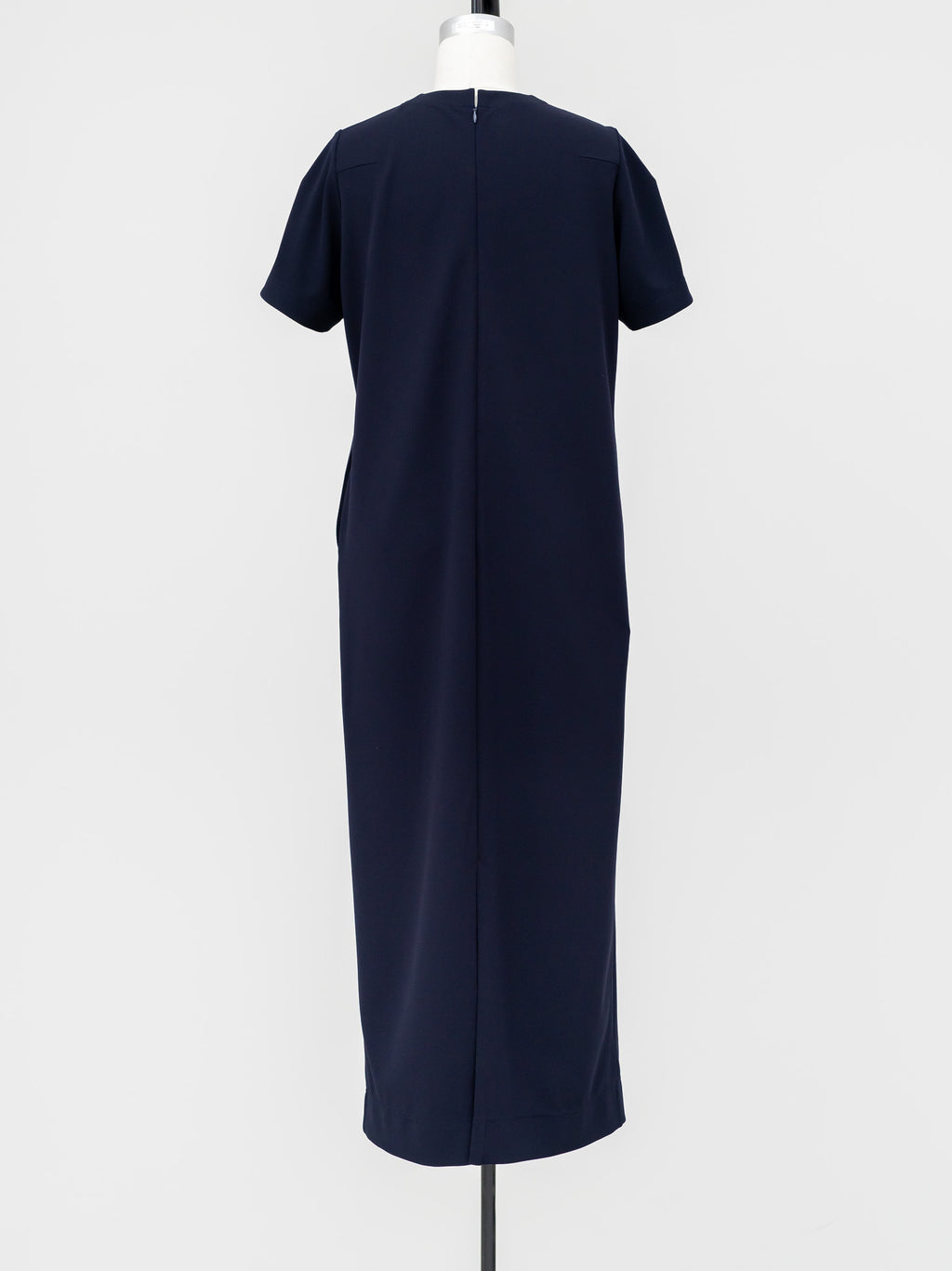 【PRE ORDER】SILKY TECH DRESS/Navy