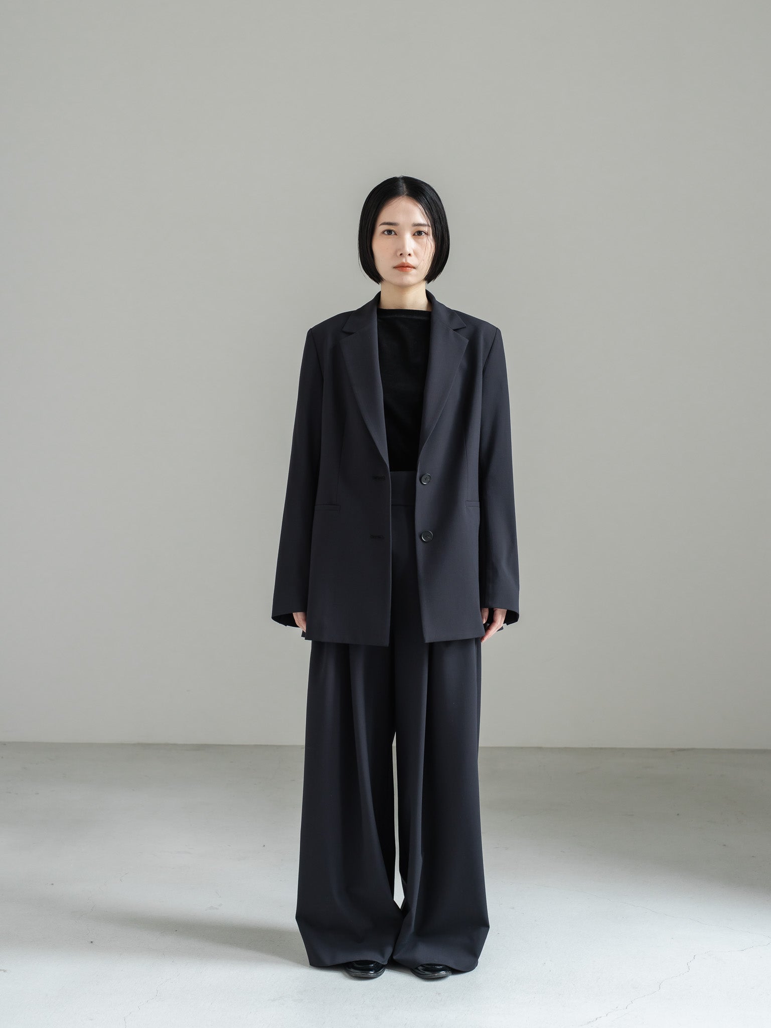 【PRE ORDER】OUTLINE JACKET - NAVY