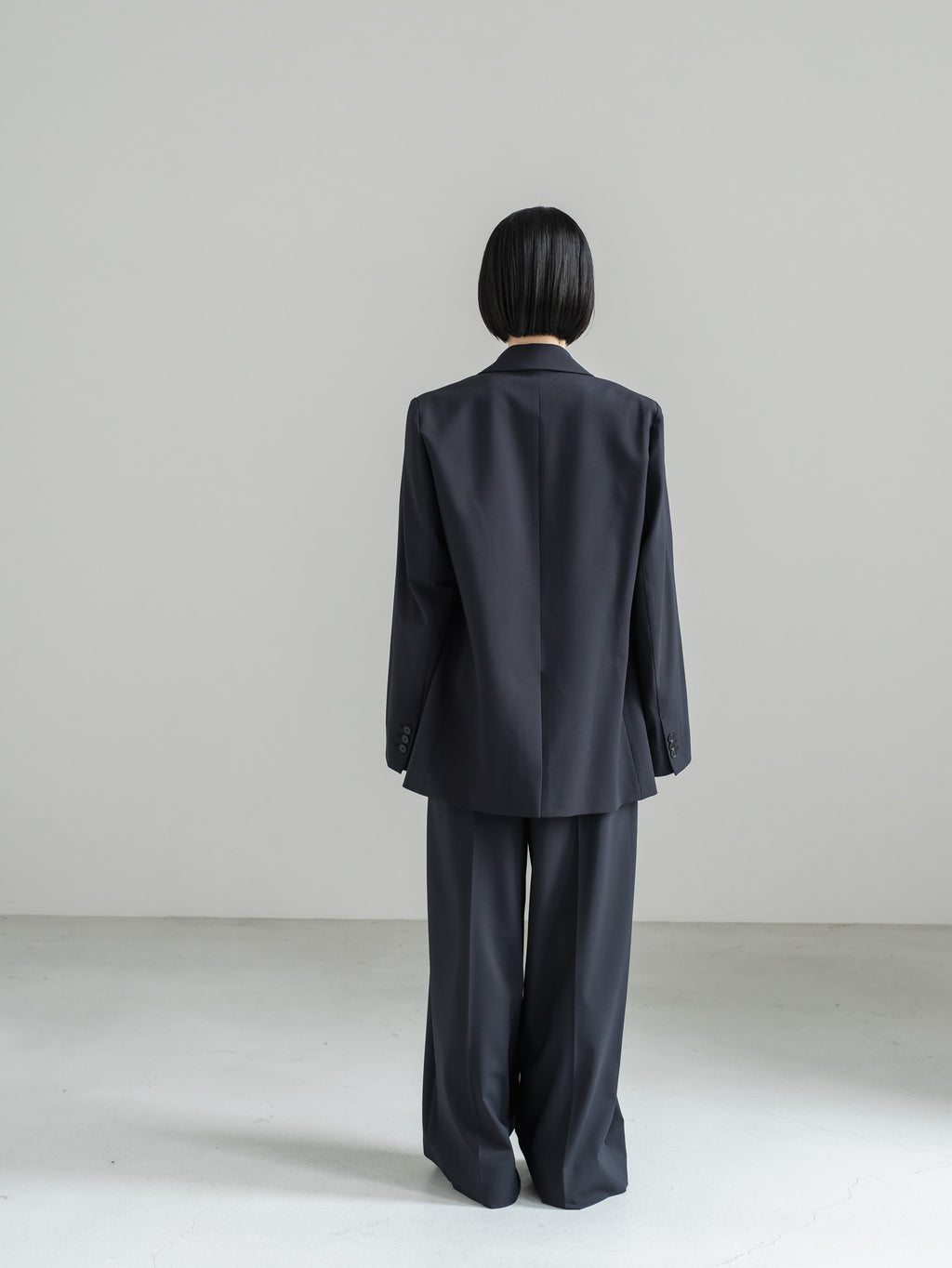 【PRE ORDER】OUTLINE JACKET - NAVY