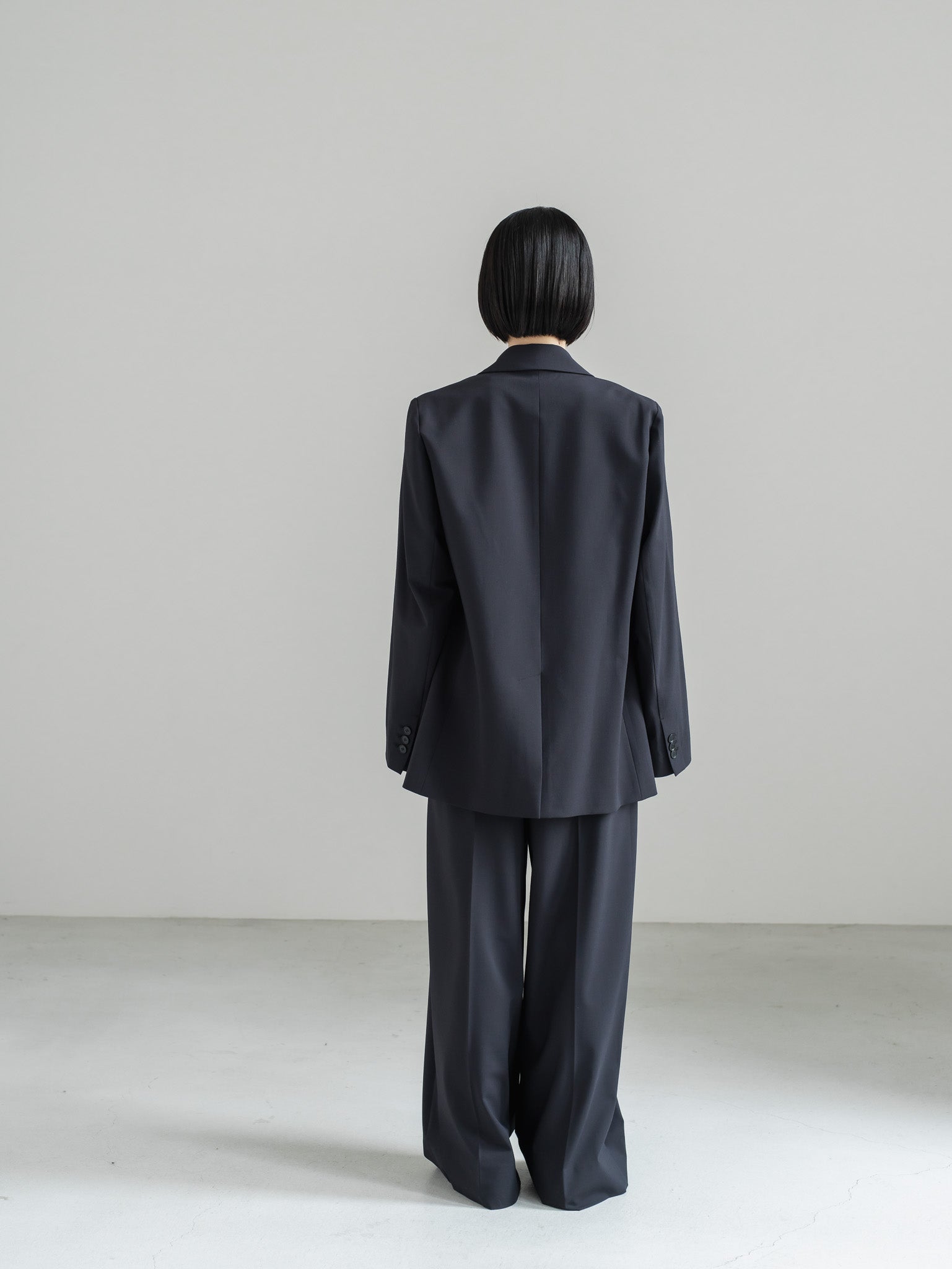 【PRE ORDER】OUTLINE JACKET - NAVY