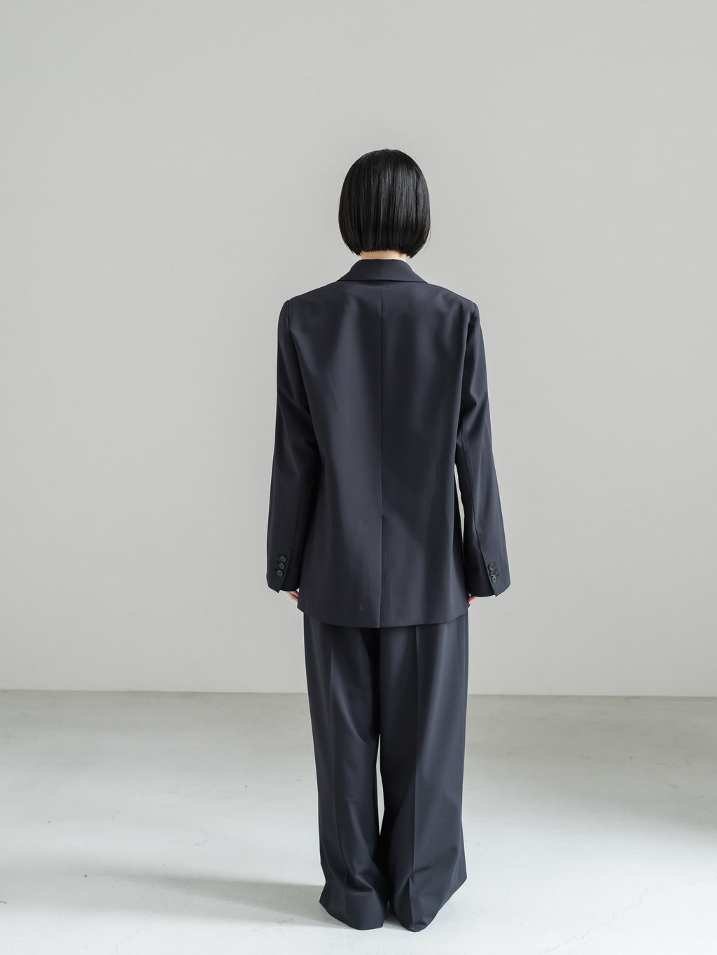 【PRE ORDER】OUTLINE JACKET - NAVY