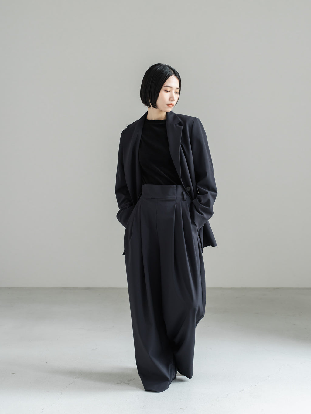 【PRE ORDER】OUTLINE JACKET - NAVY