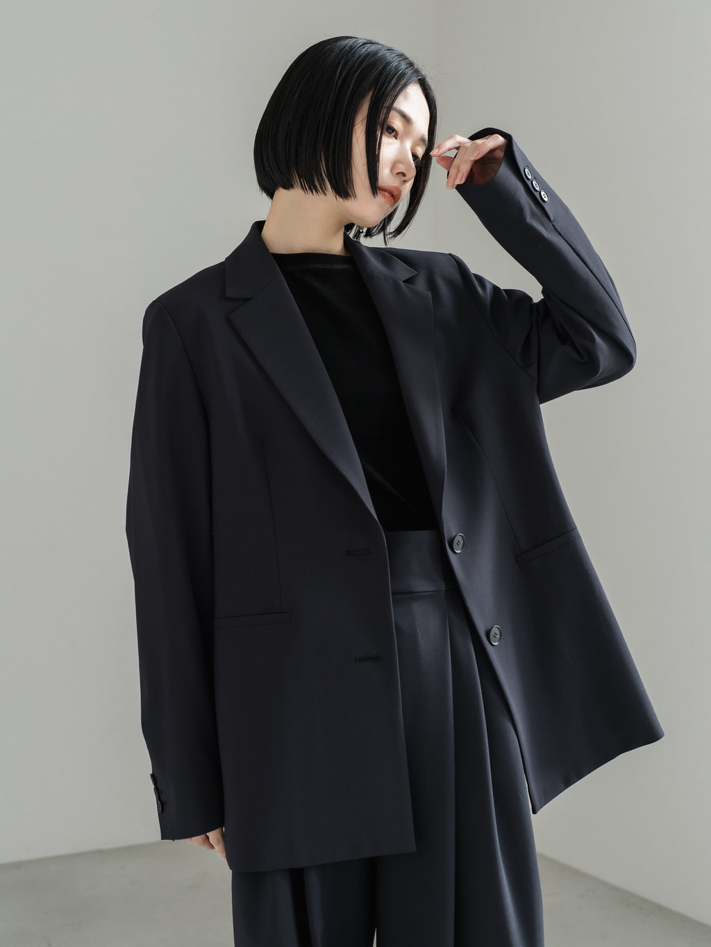 【PRE ORDER】OUTLINE JACKET - NAVY