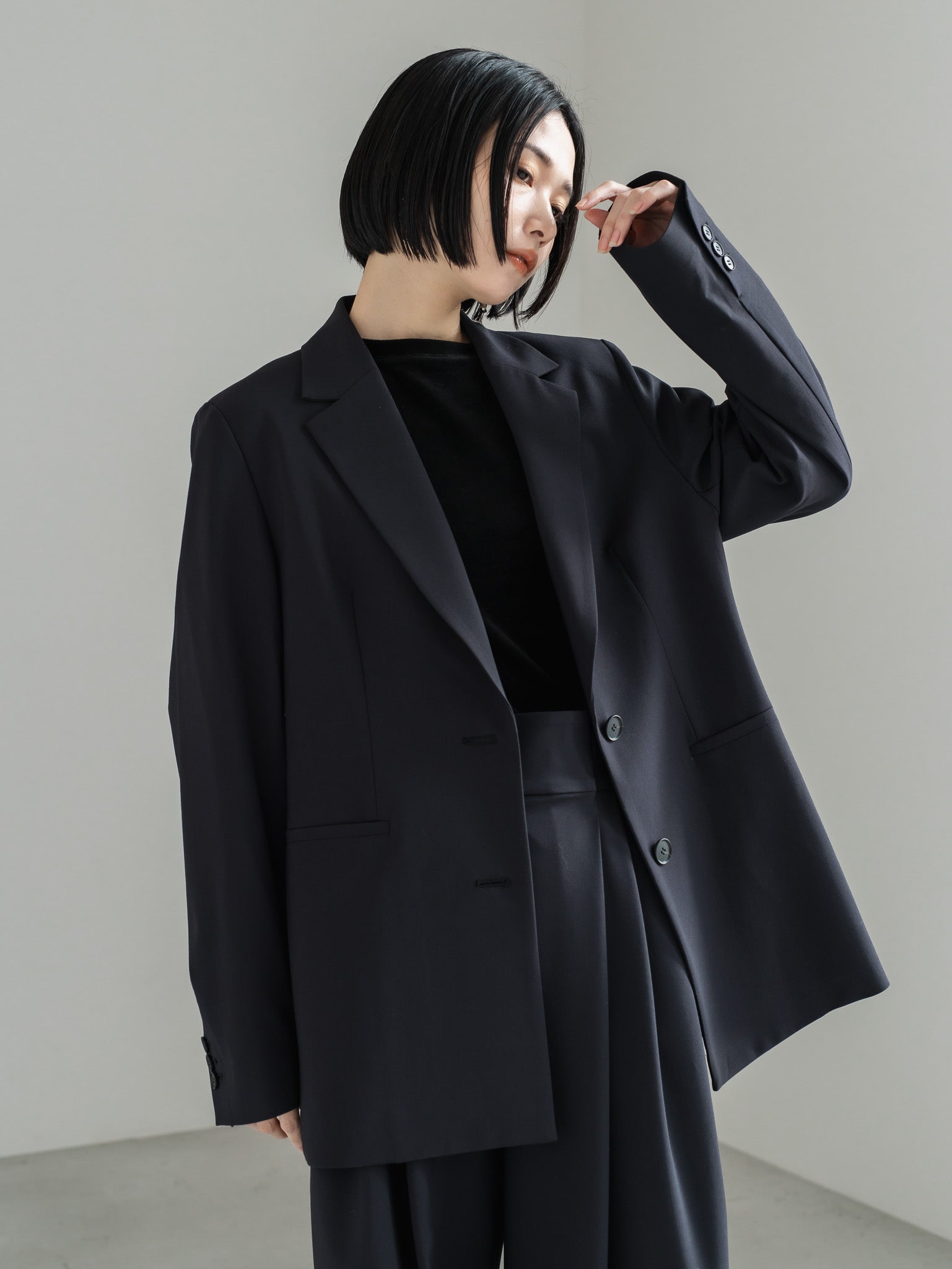 【PRE ORDER】OUTLINE JACKET - NAVY