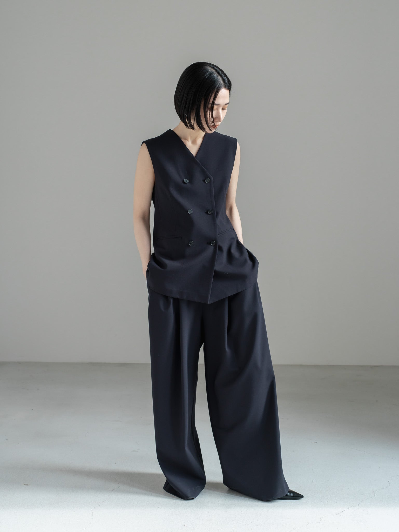 【PRE ORDER】FOLD HIGH PANTS - NAVY