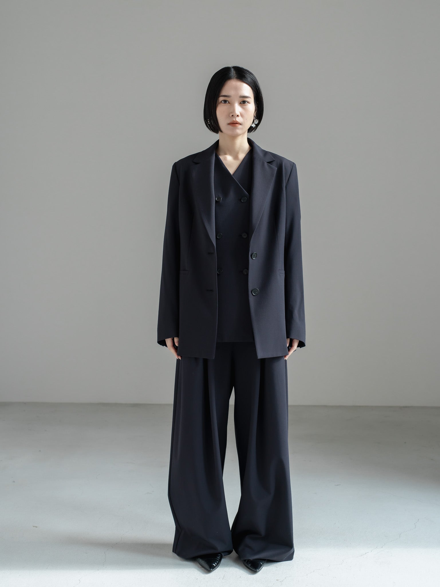 【PRE ORDER】CURVE VEST - NAVY