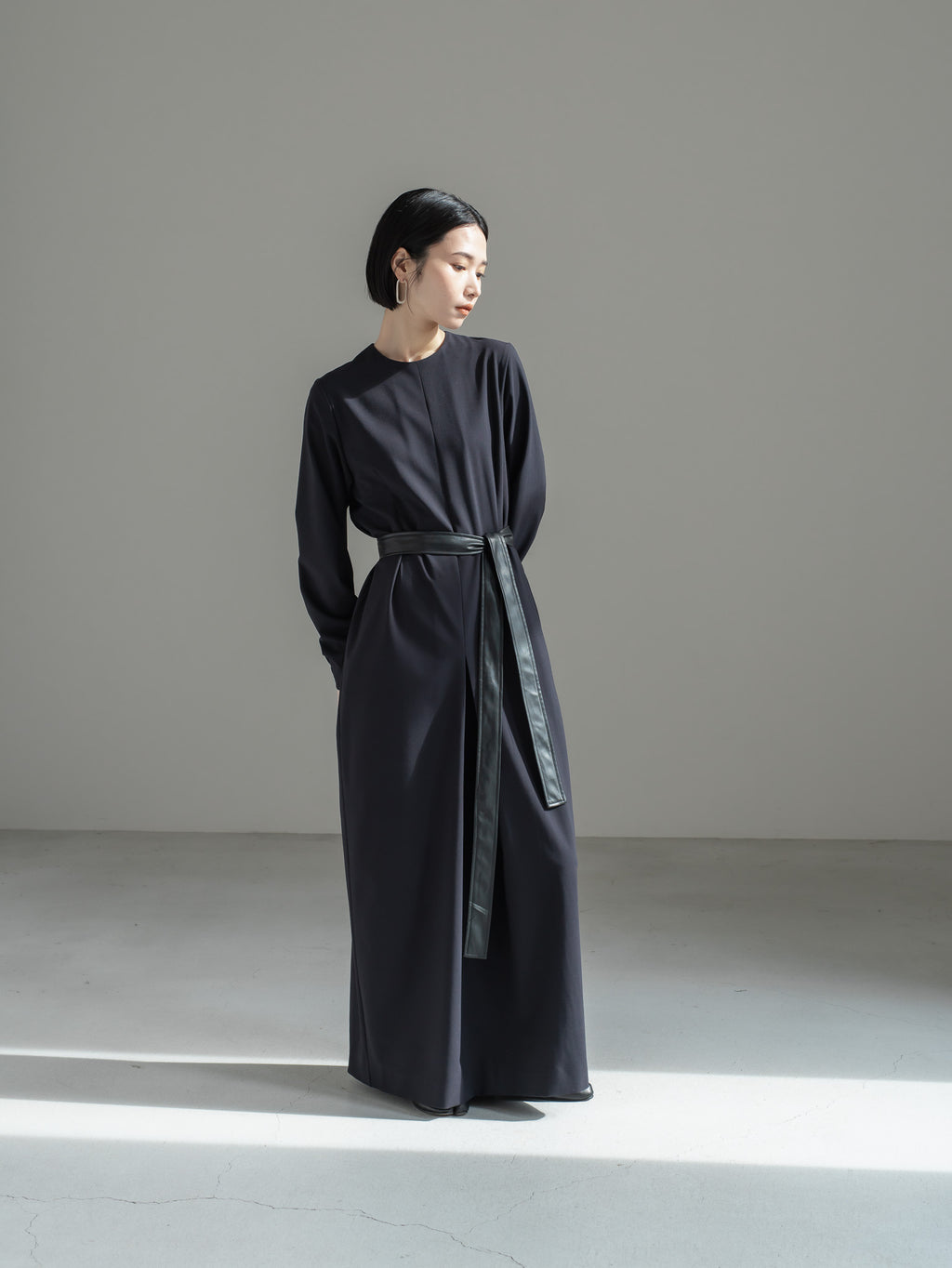 【PRE ORDER】TONE DRESS - NAVY