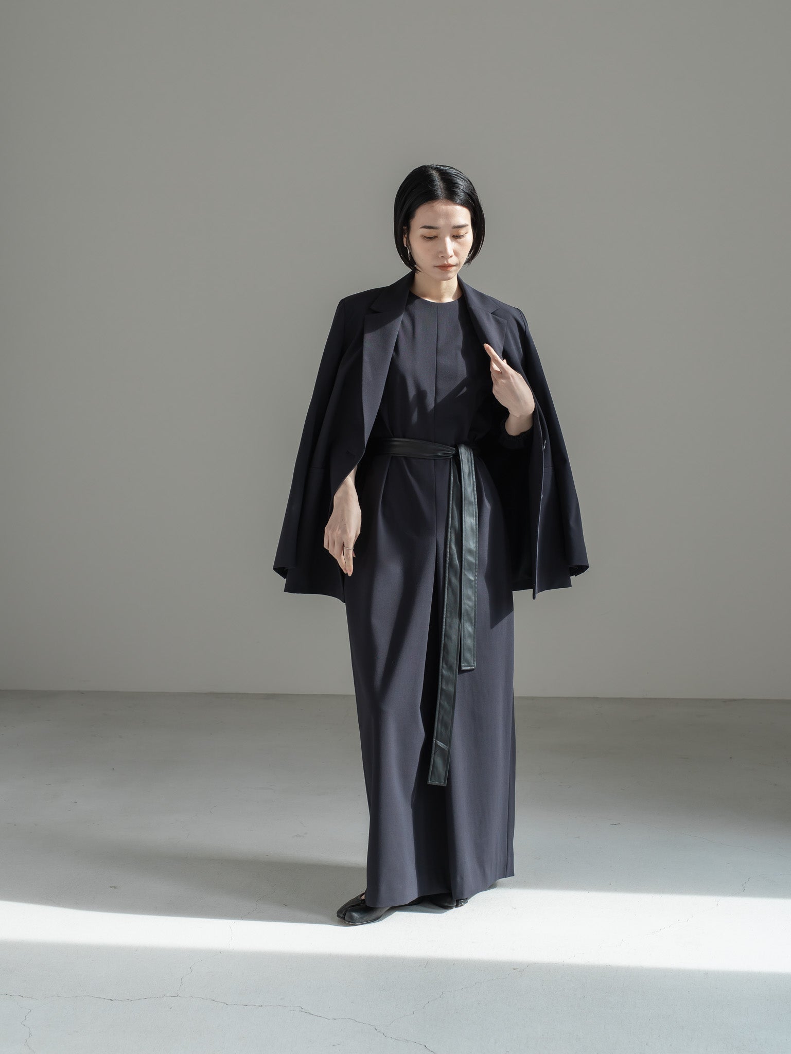 【PRE ORDER】TONE DRESS - NAVY