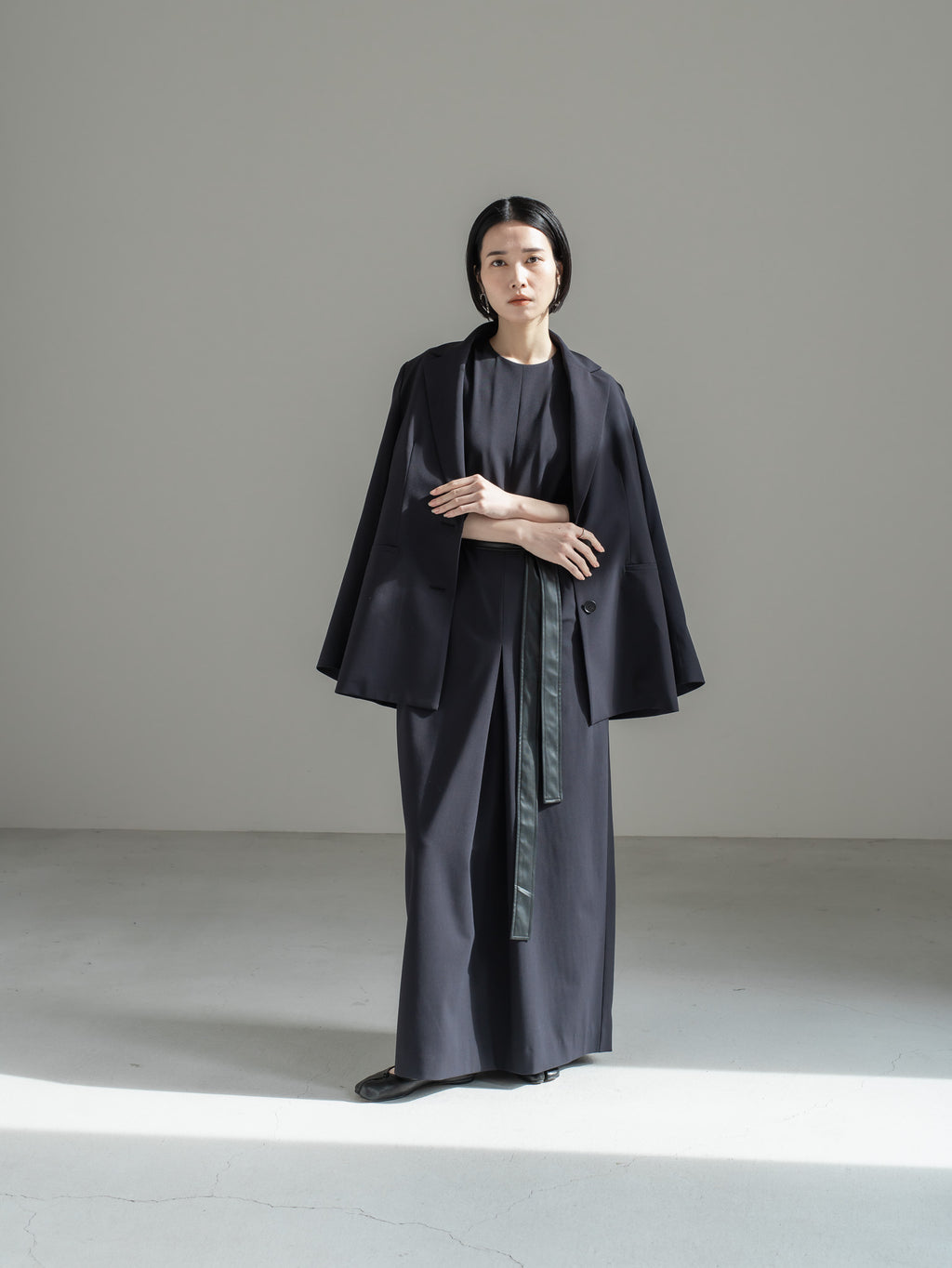 【PRE ORDER】OUTLINE JACKET - NAVY