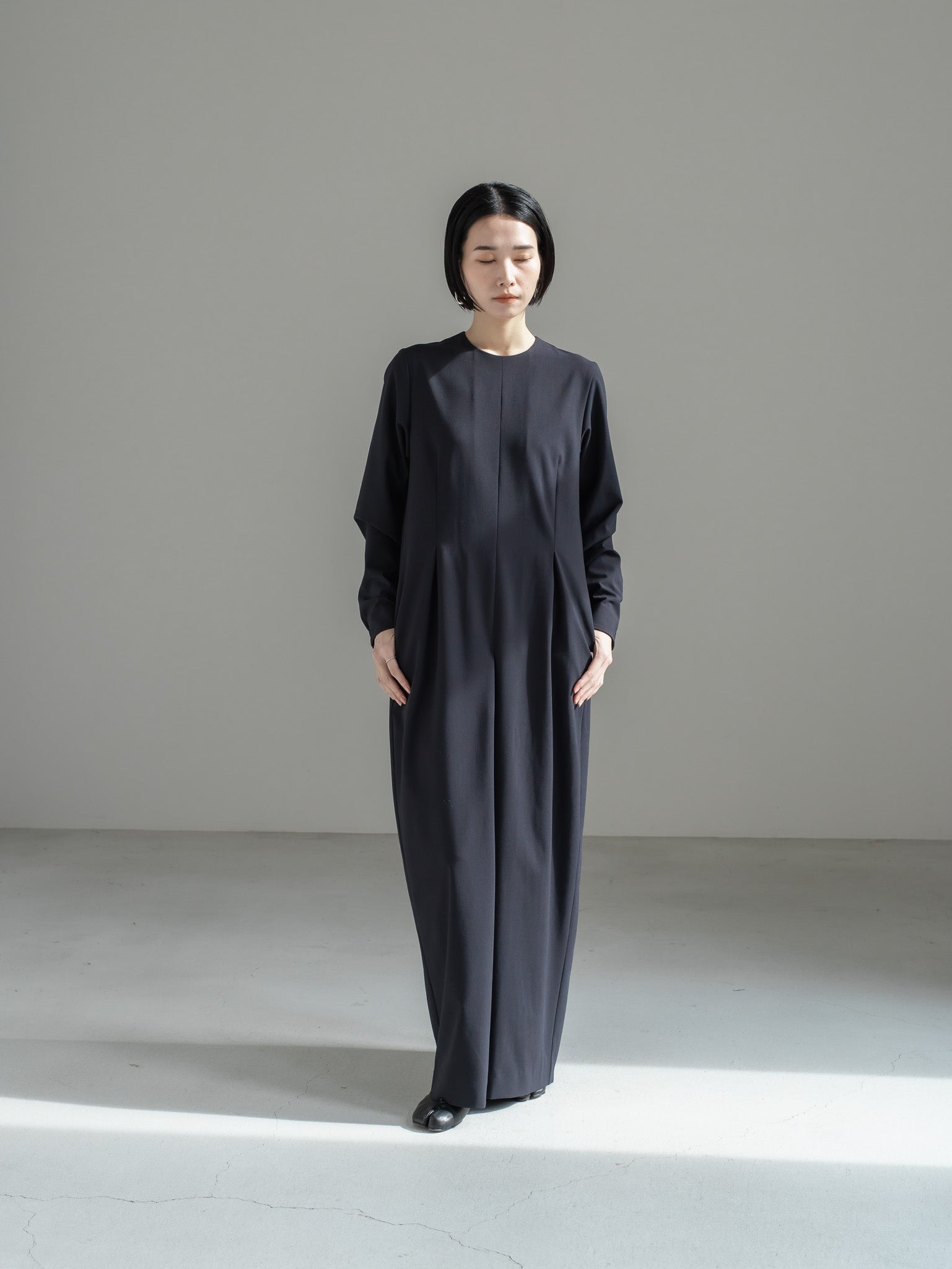 【PRE ORDER】TONE DRESS - NAVY