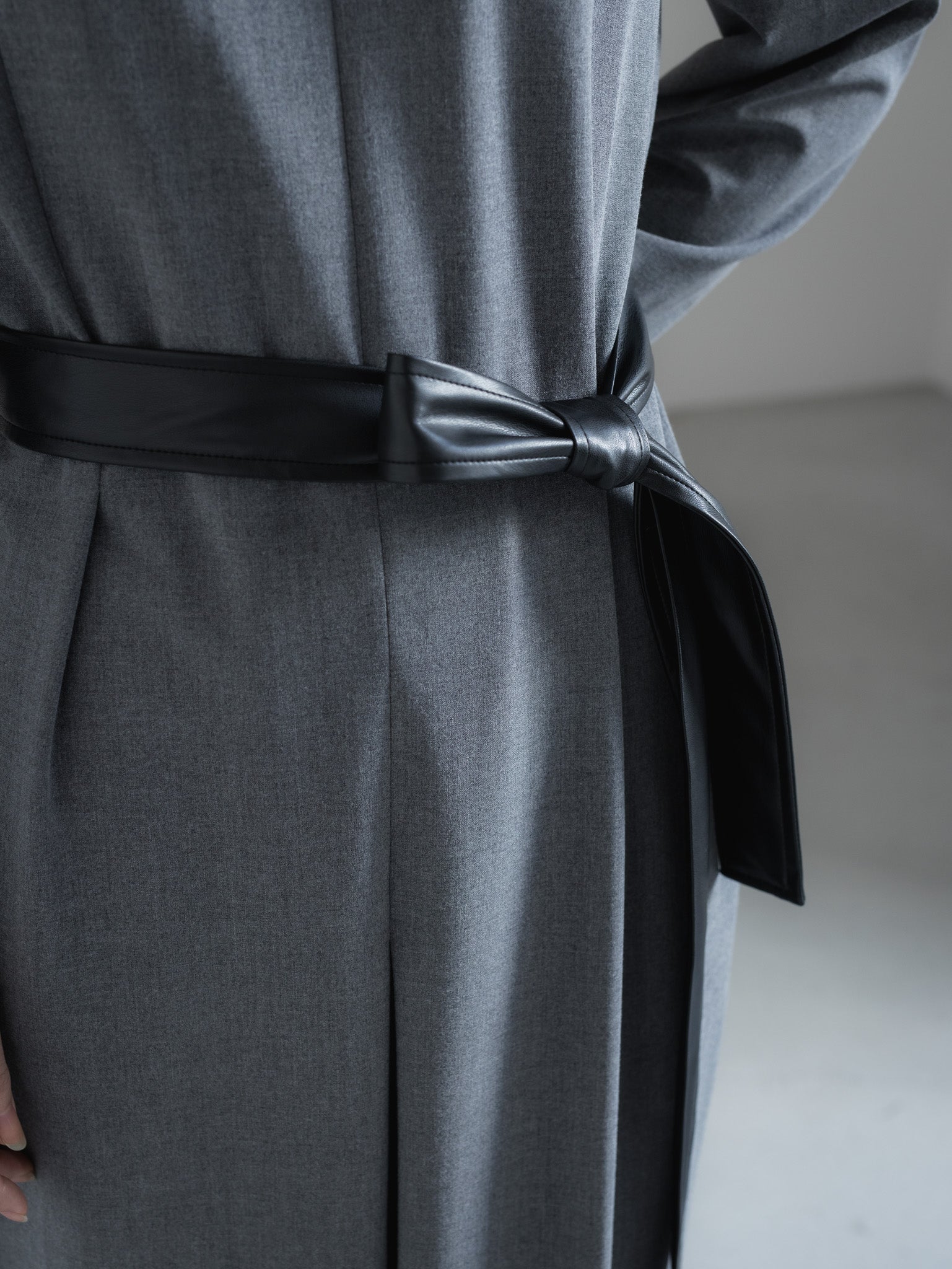 【PRE ORDER】TONE DRESS - GRAY