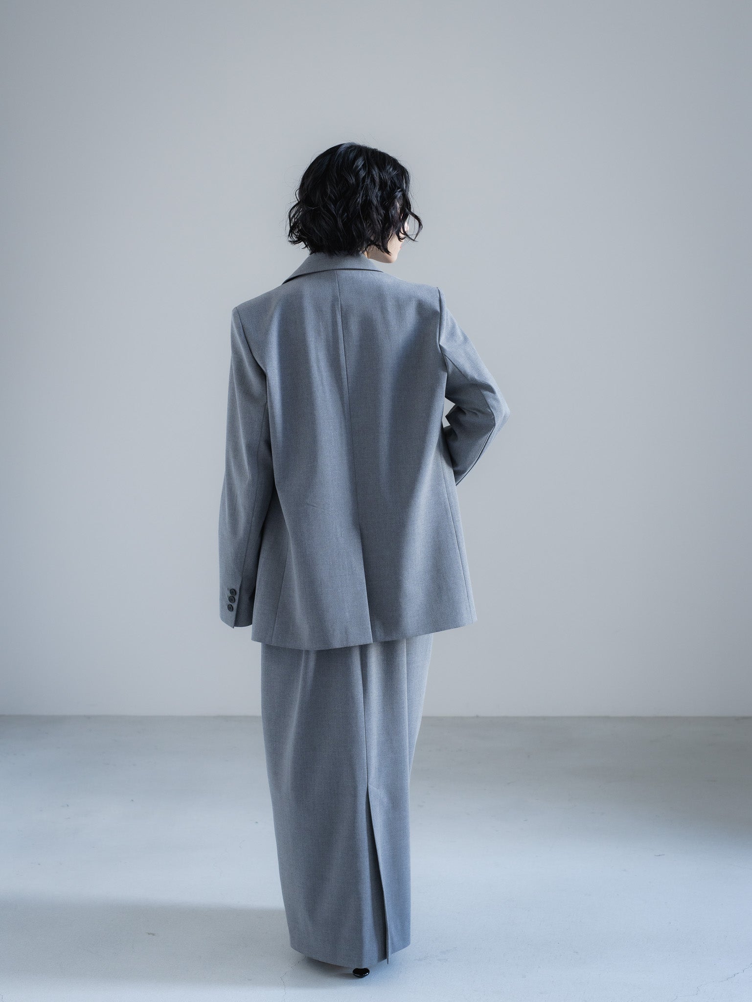 【PRE ORDER】OUTLINE JACKET - GRAY