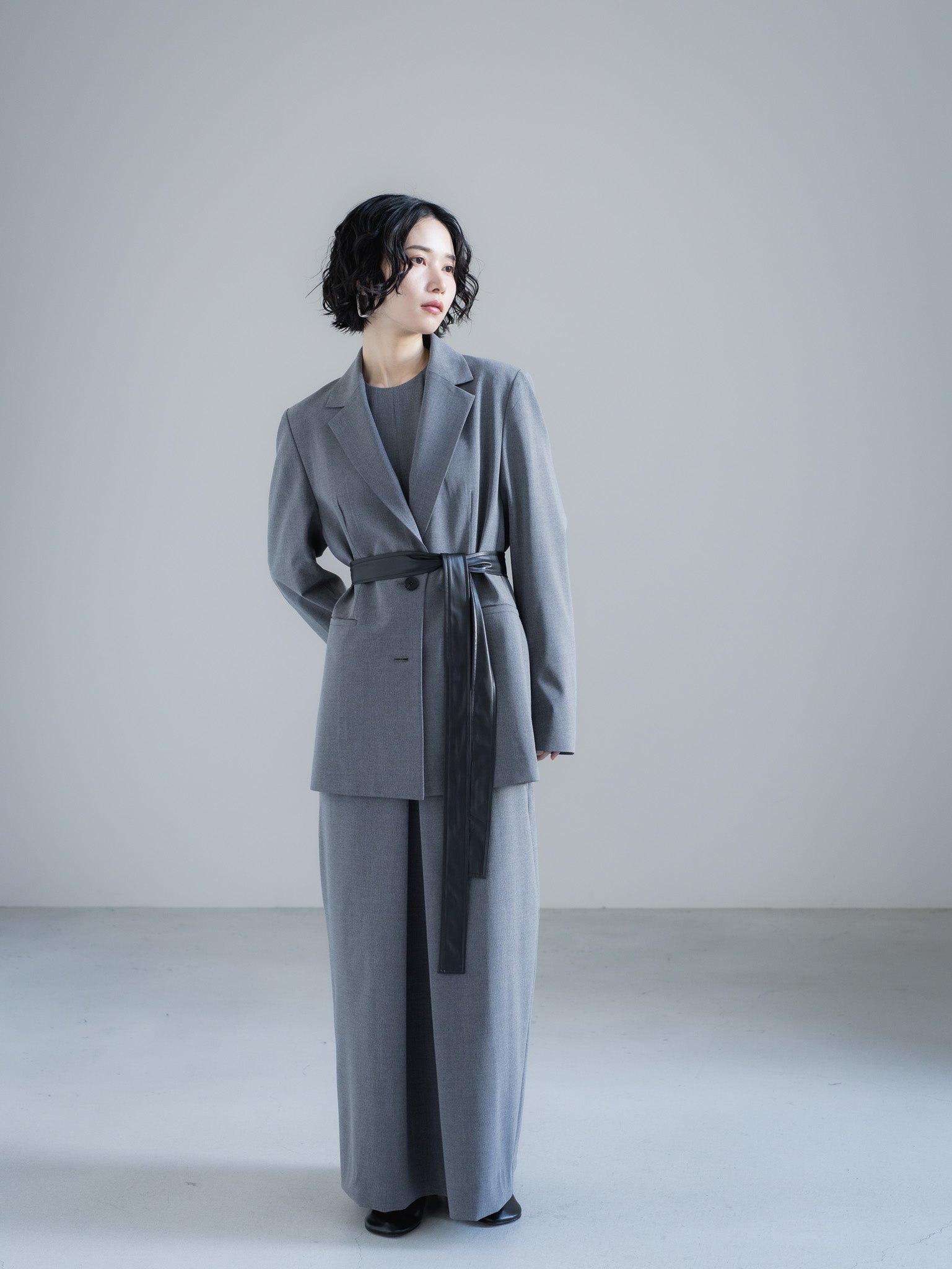 【PRE ORDER】OUTLINE JACKET - GRAY