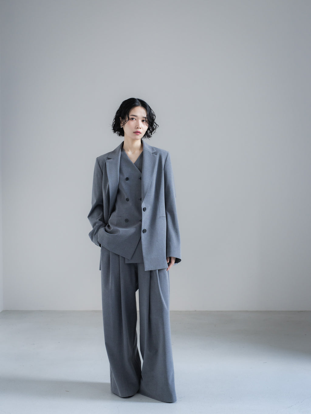 【PRE ORDER】OUTLINE JACKET - GRAY