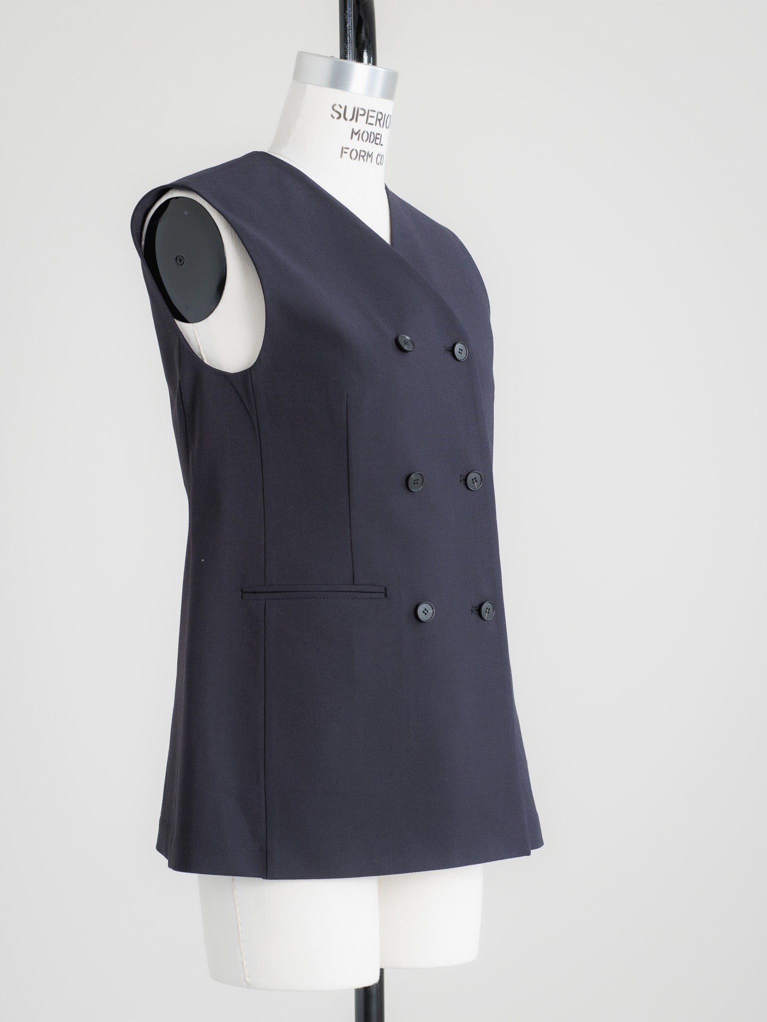 【PRE ORDER】CURVE VEST - NAVY