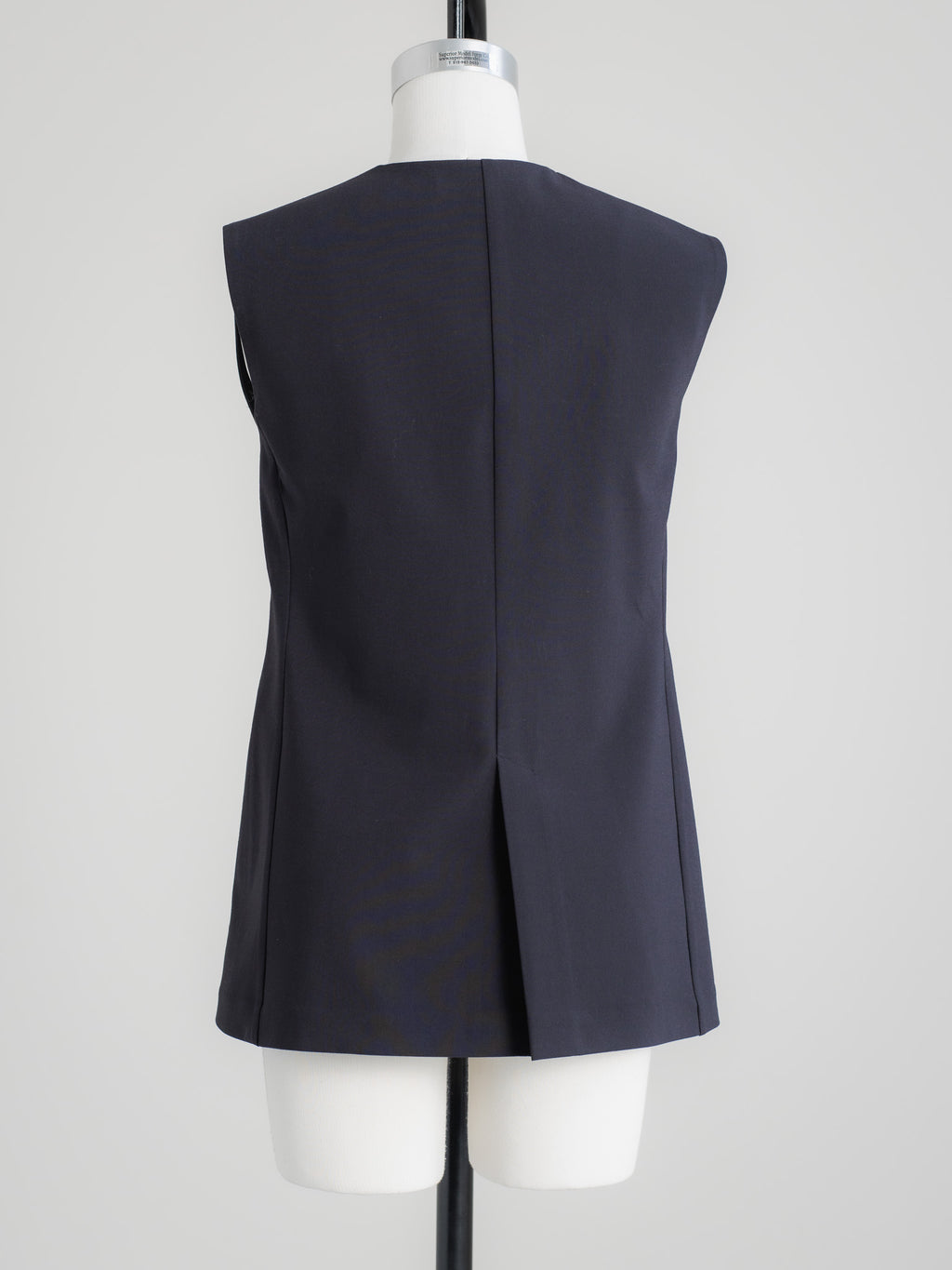 【PRE ORDER】CURVE VEST - NAVY