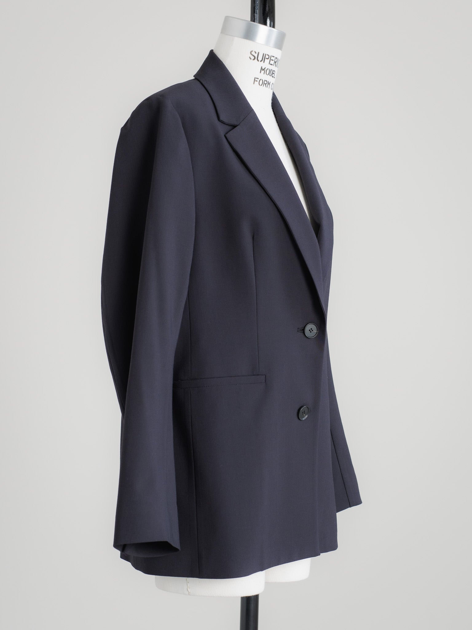 【PRE ORDER】OUTLINE JACKET - NAVY