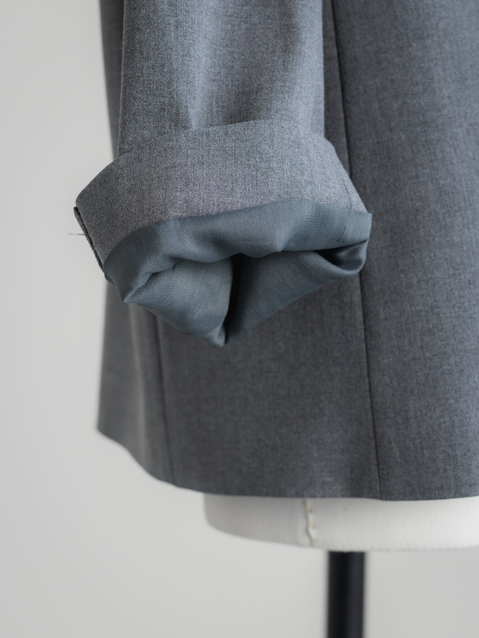 【PRE ORDER】OUTLINE JACKET - GRAY