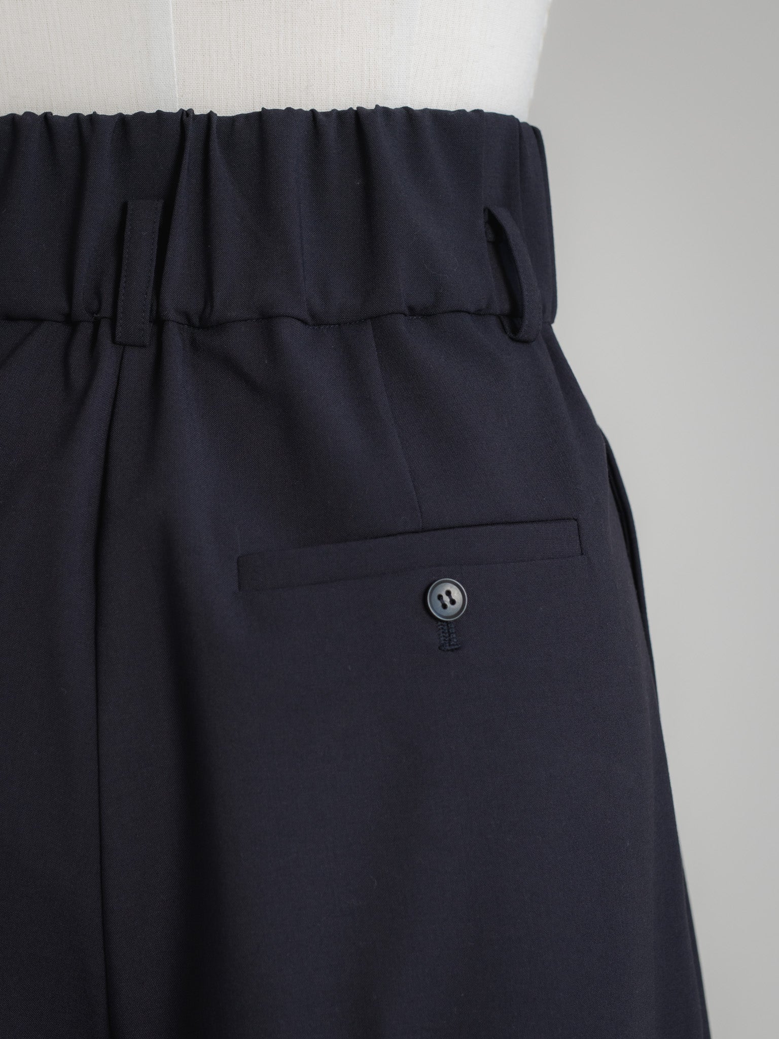【PRE ORDER】FOLD HIGH PANTS - NAVY