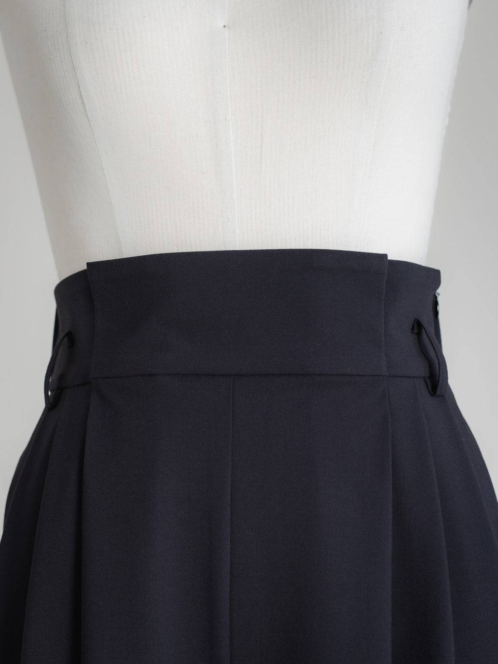 【PRE ORDER】FOLD HIGH PANTS - NAVY