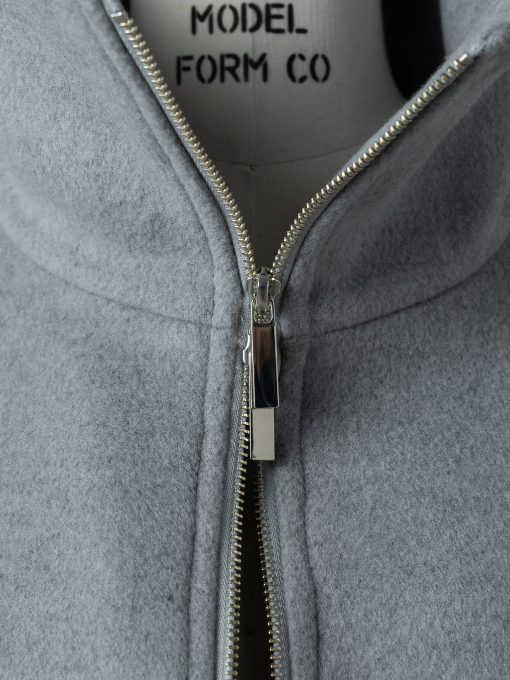【PRE ORDER】STAND ZIP BLOUSON