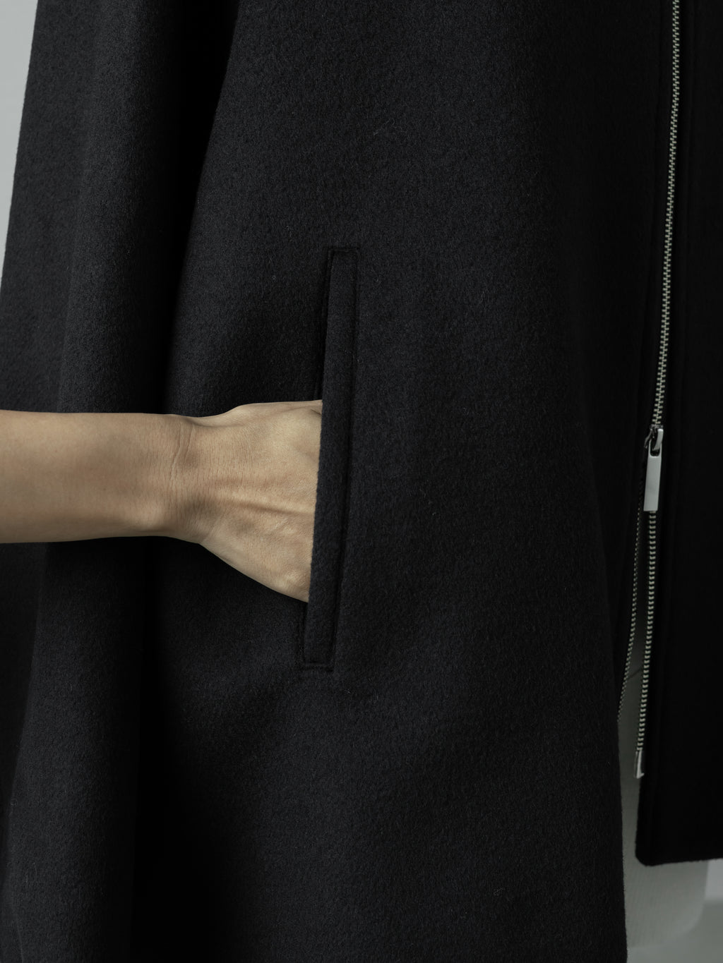 【PRE ORDER】STAND ZIP BLOUSON