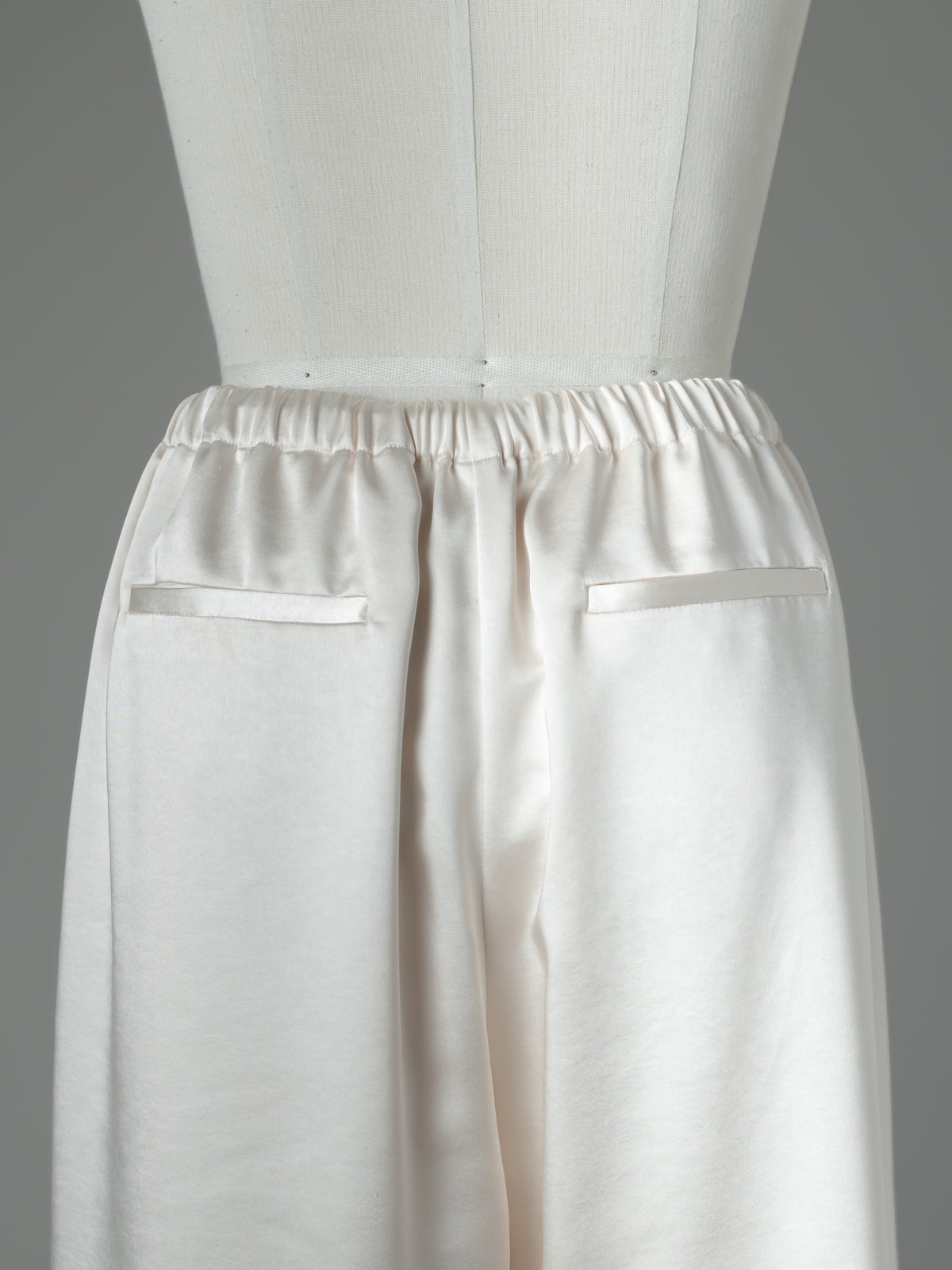 【PRE ORDER】EASY SATIN PANTS