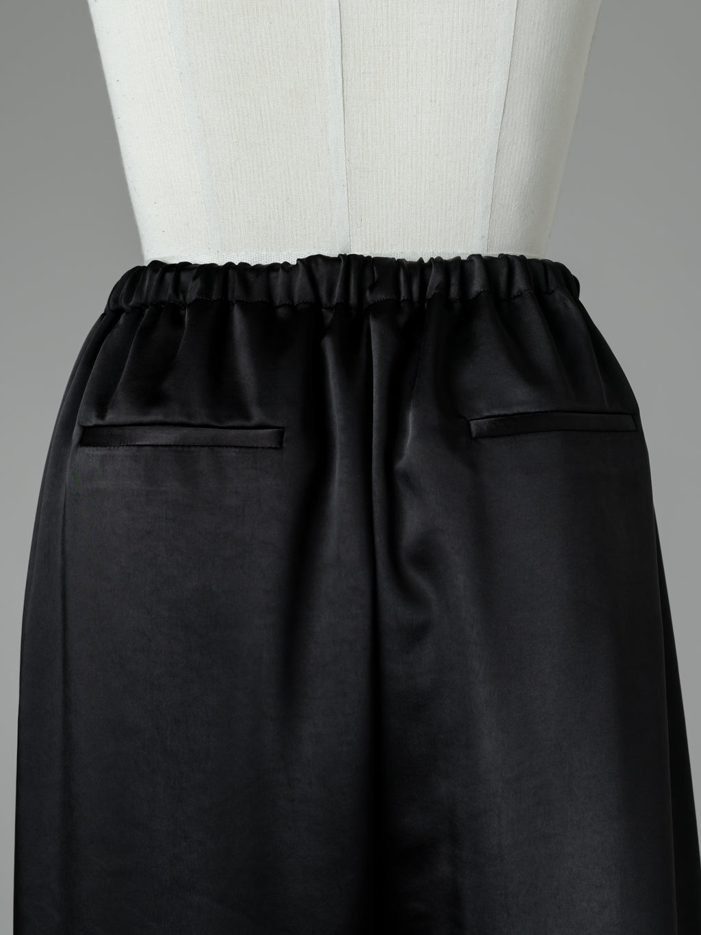 【PRE ORDER】EASY SATIN PANTS