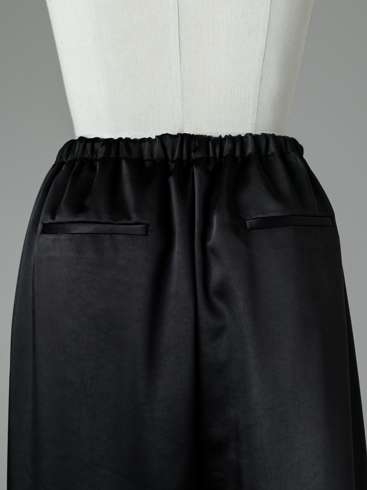 【PRE ORDER】EASY SATIN PANTS