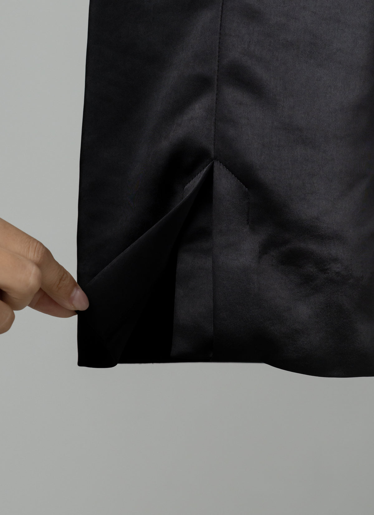 【PRE ORDER】EASY SATIN PANTS