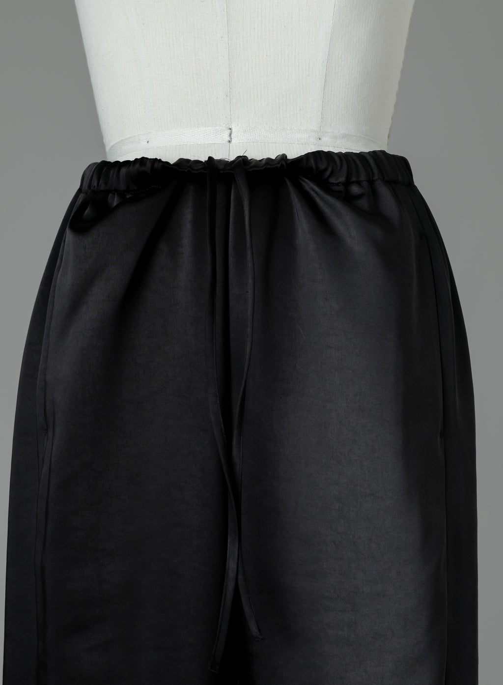 【PRE ORDER】EASY SATIN PANTS