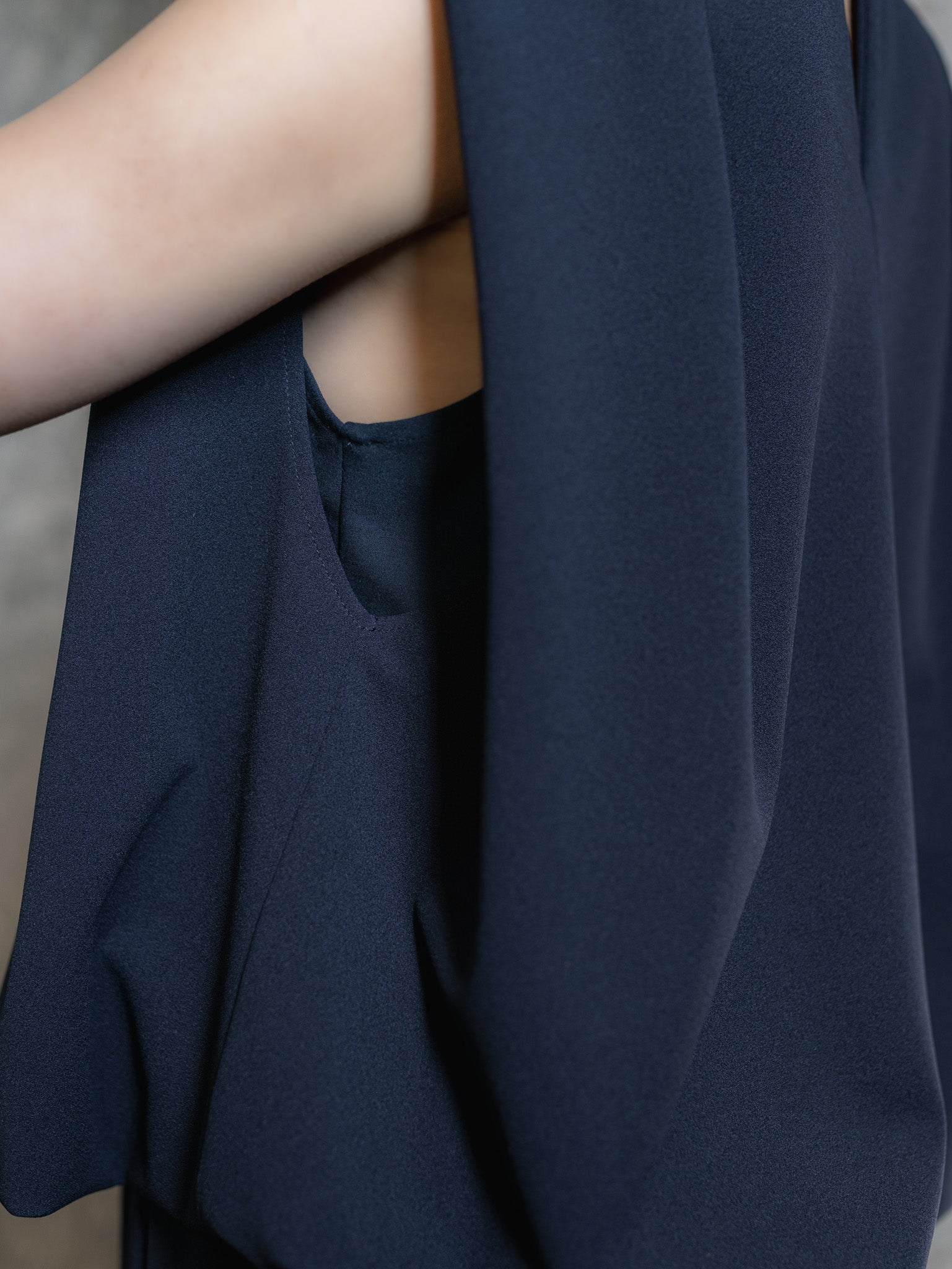 SILKY TECH TOP/Navy