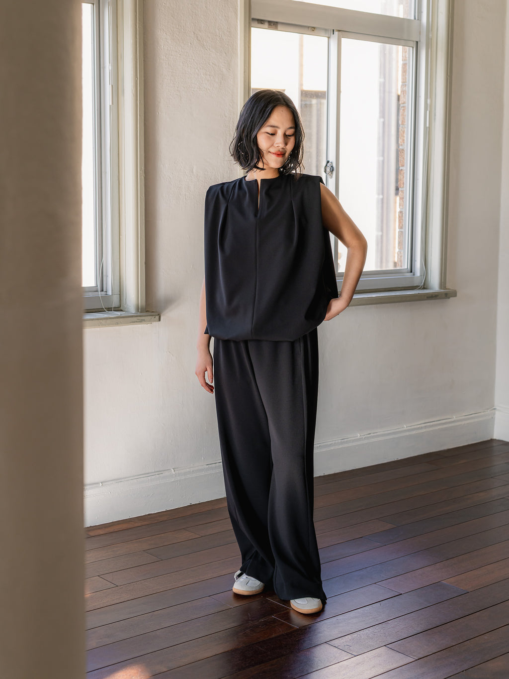 SILKY SLIT PANTS/Black