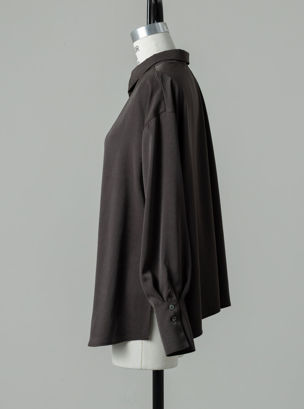 【HANKYU】CHAMELEON SUEDE TOUCH SHIRT