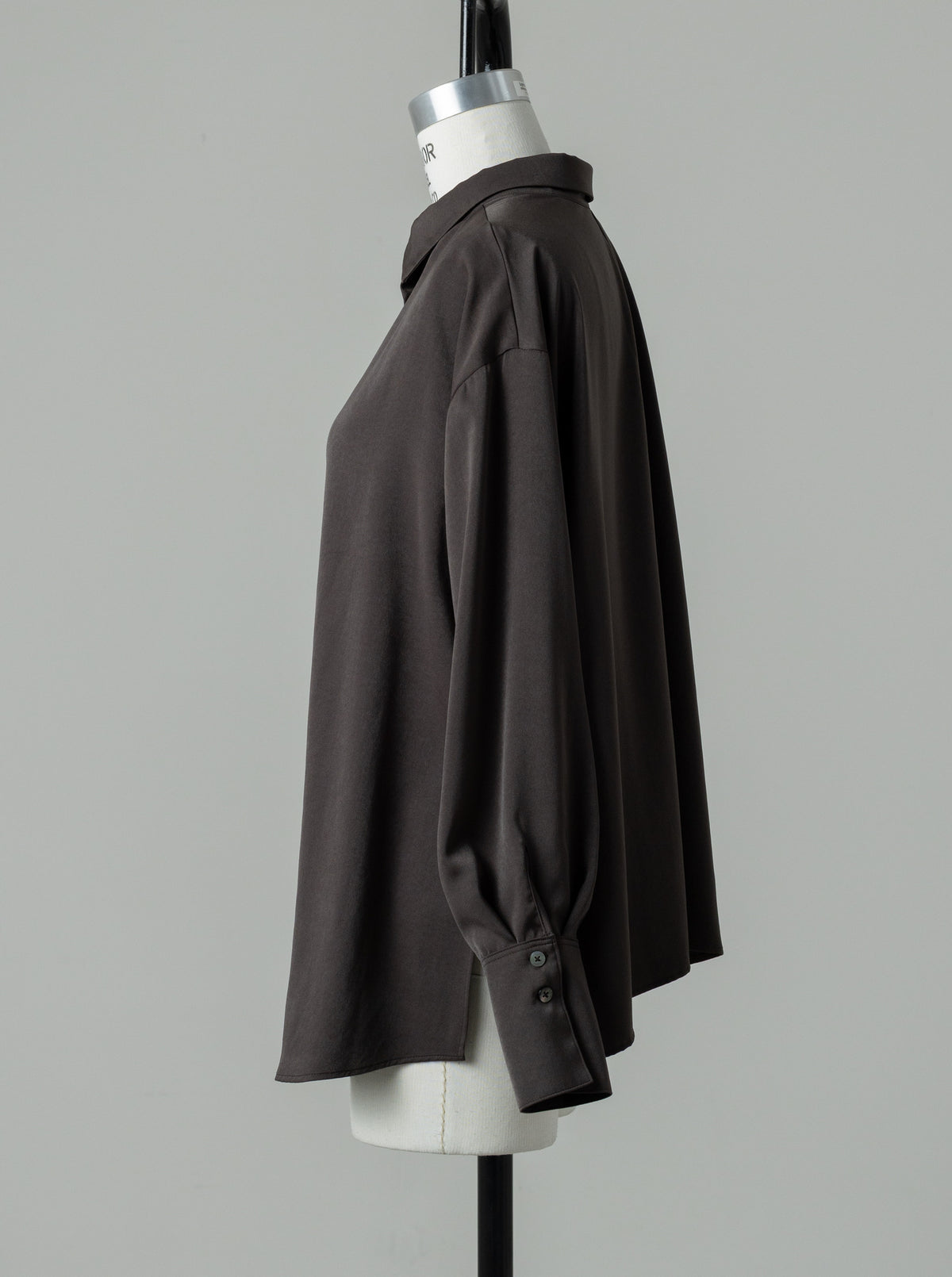 【HANKYU】CHAMELEON SUEDE TOUCH SHIRT