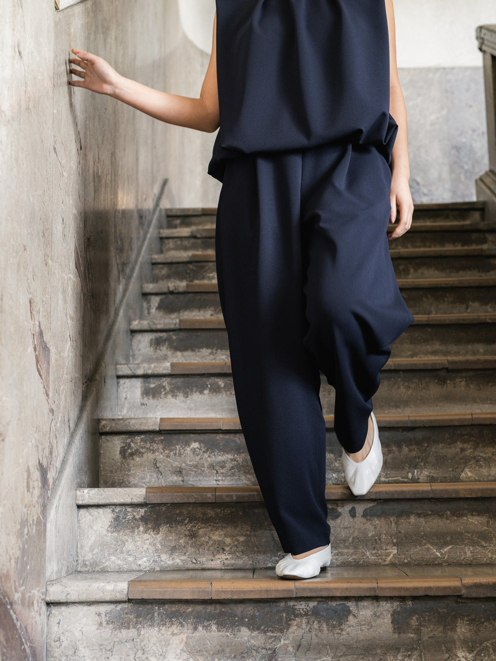 SILKY FORM PANTS/Navy