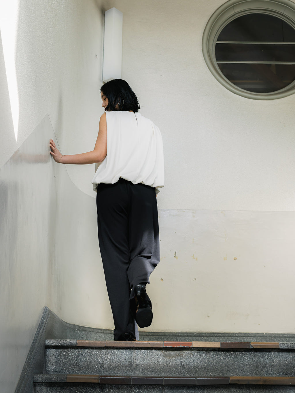 SILKY SLIT PANTS/Black