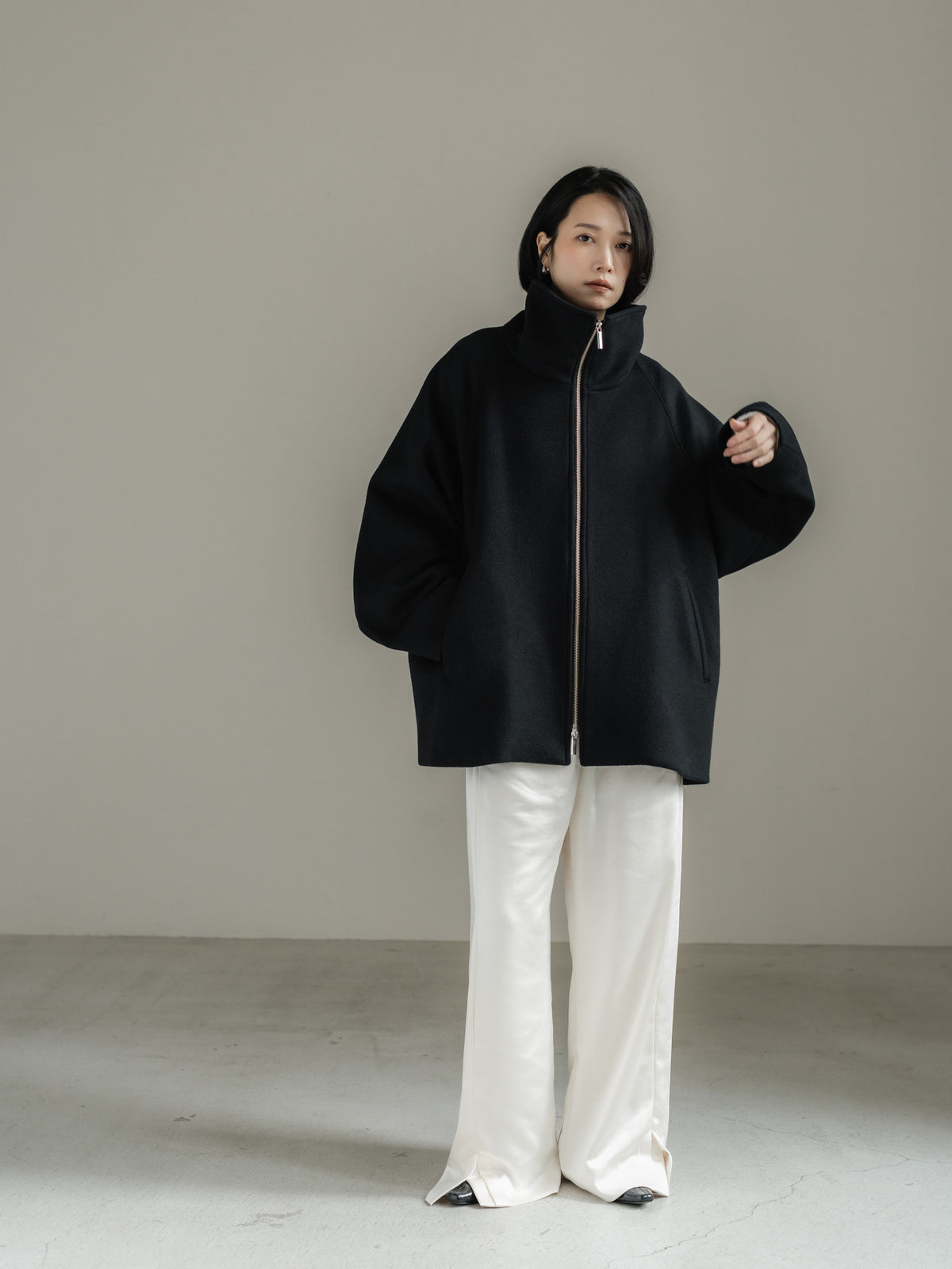 【PRE ORDER】STAND ZIP BLOUSON